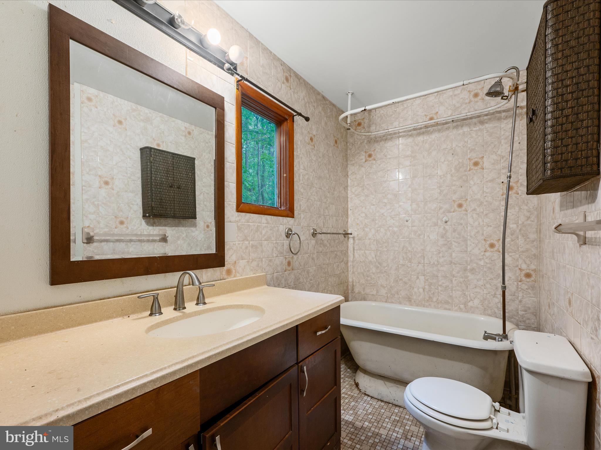 HIDDEN RIVER - Residential