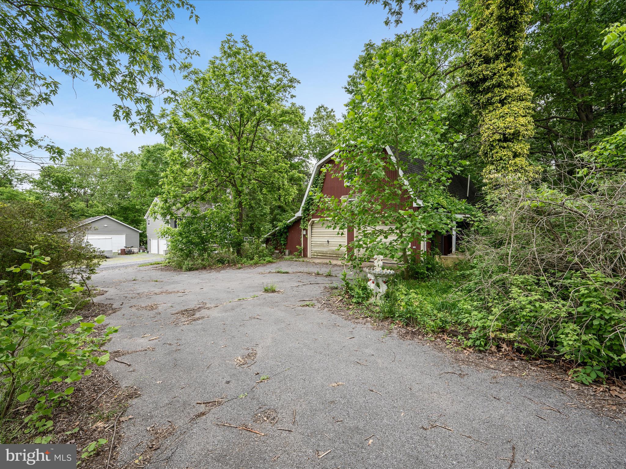 HIDDEN RIVER - Residential