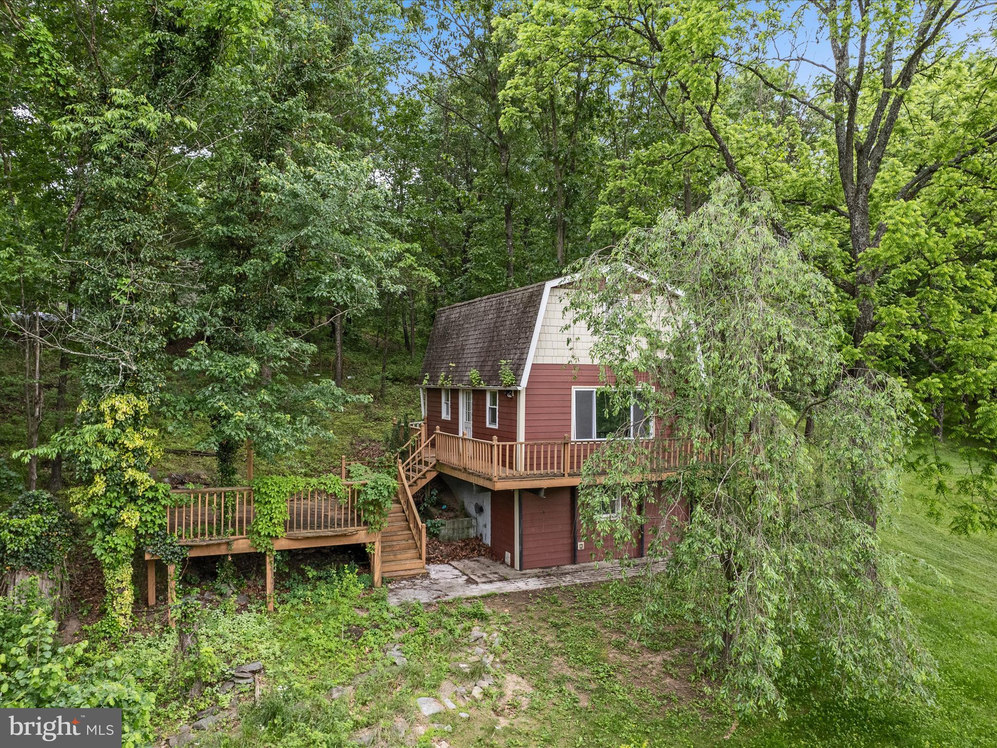 HIDDEN RIVER - Residential