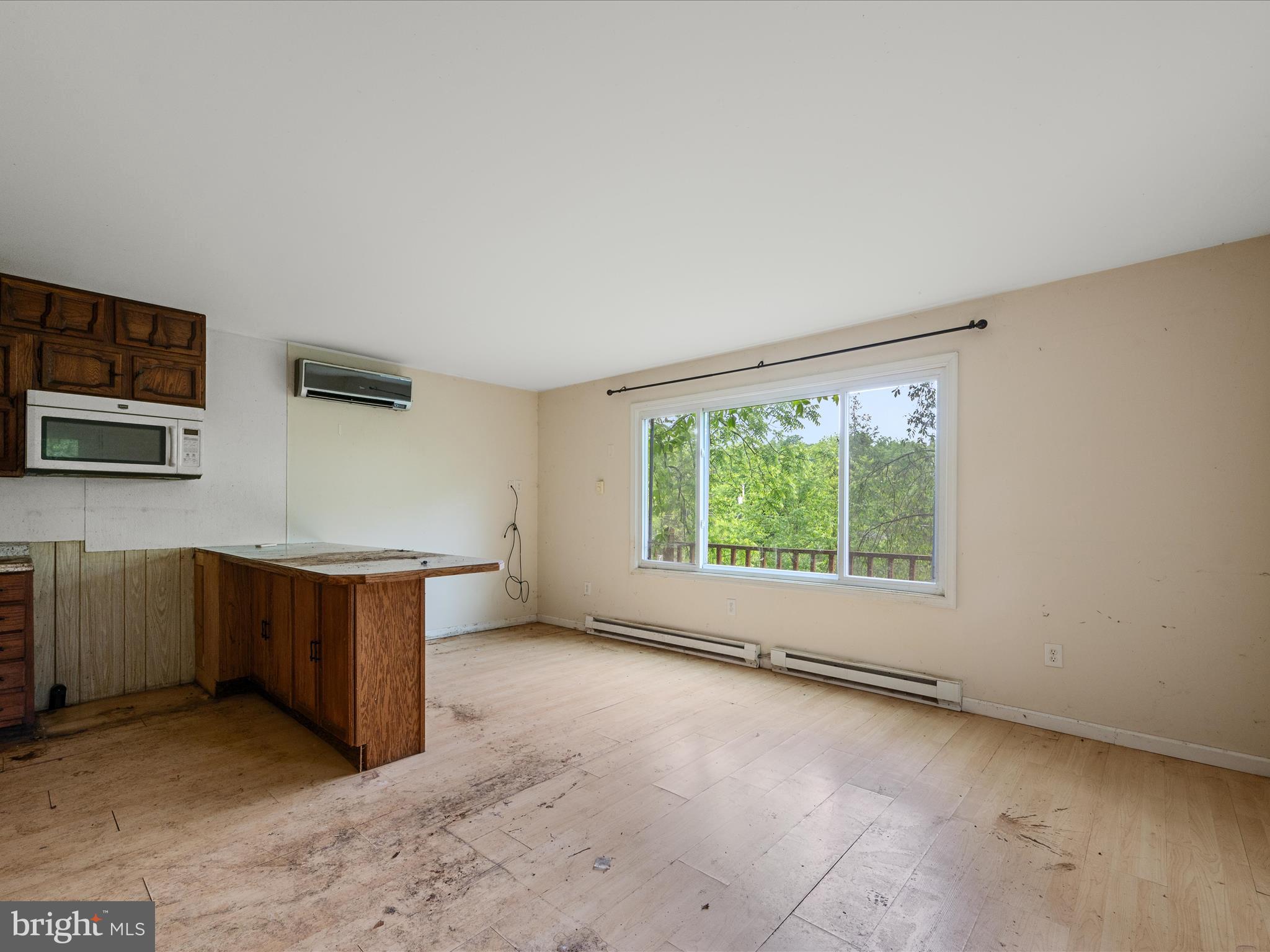 HIDDEN RIVER - Residential