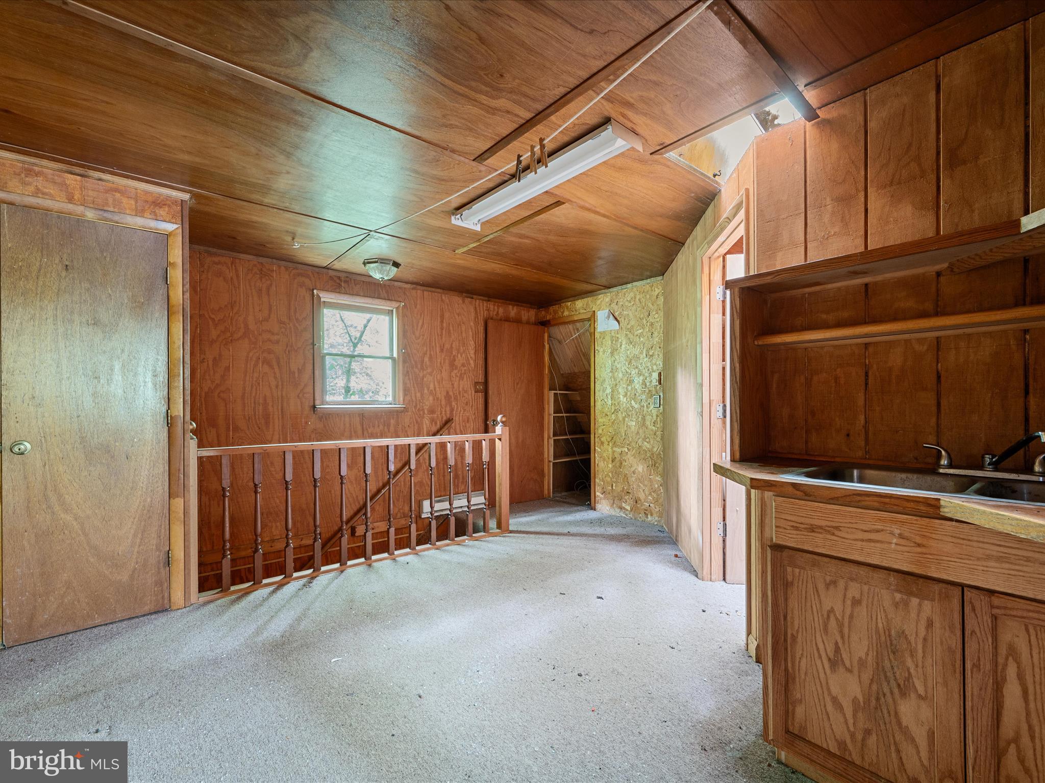 HIDDEN RIVER - Residential