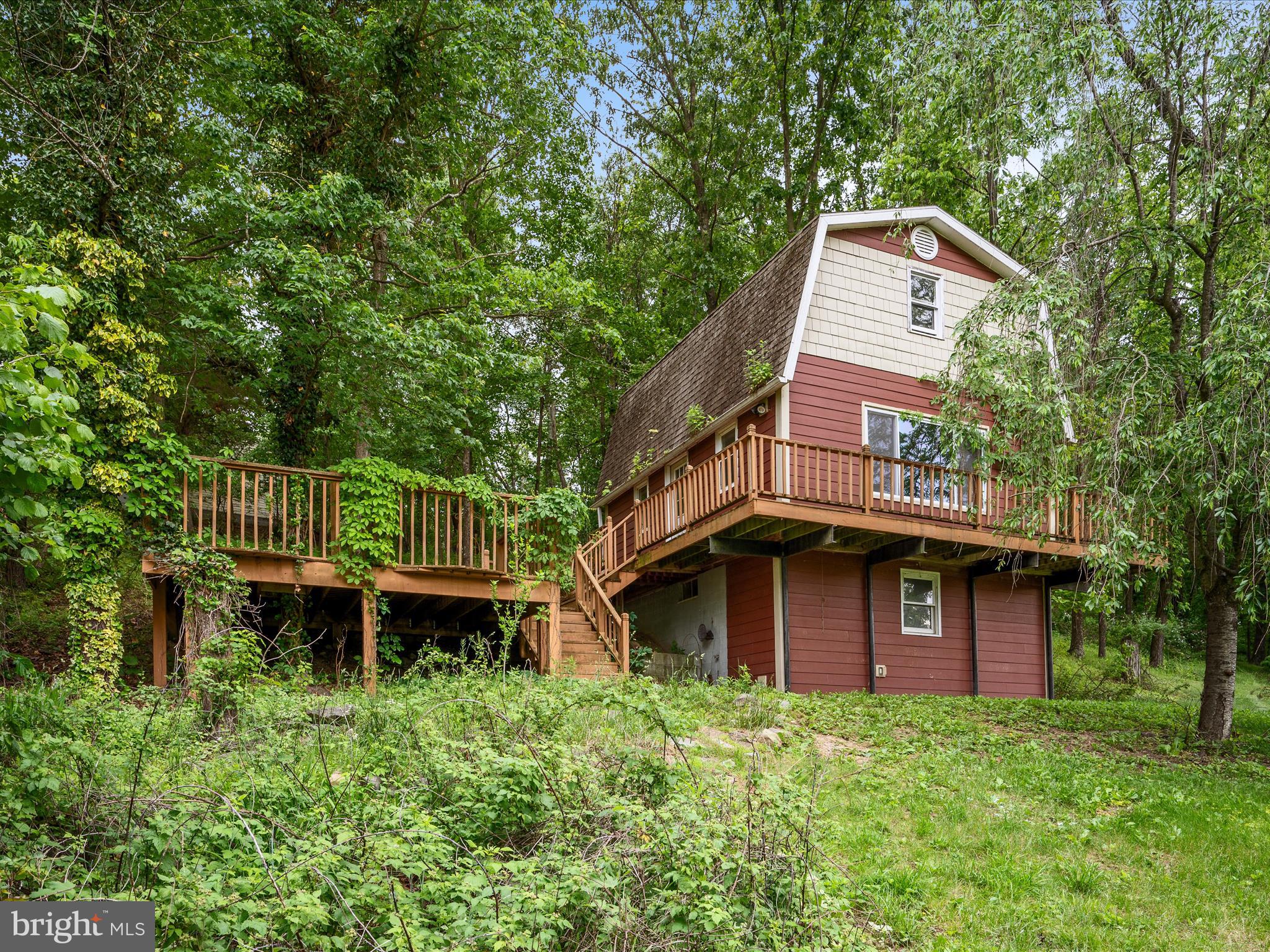 HIDDEN RIVER - Residential