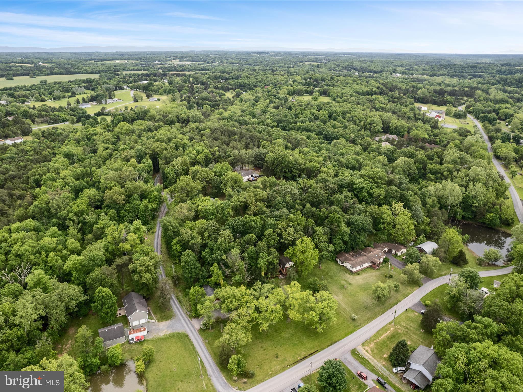 HIDDEN RIVER - Residential