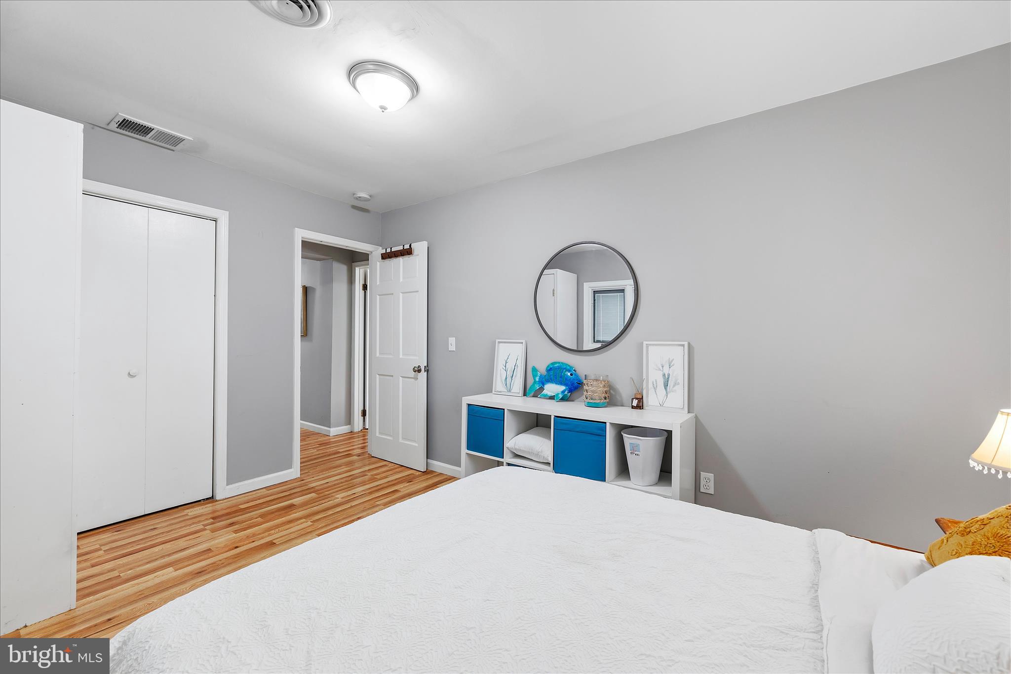 MANHATTAN BEACH - Residential