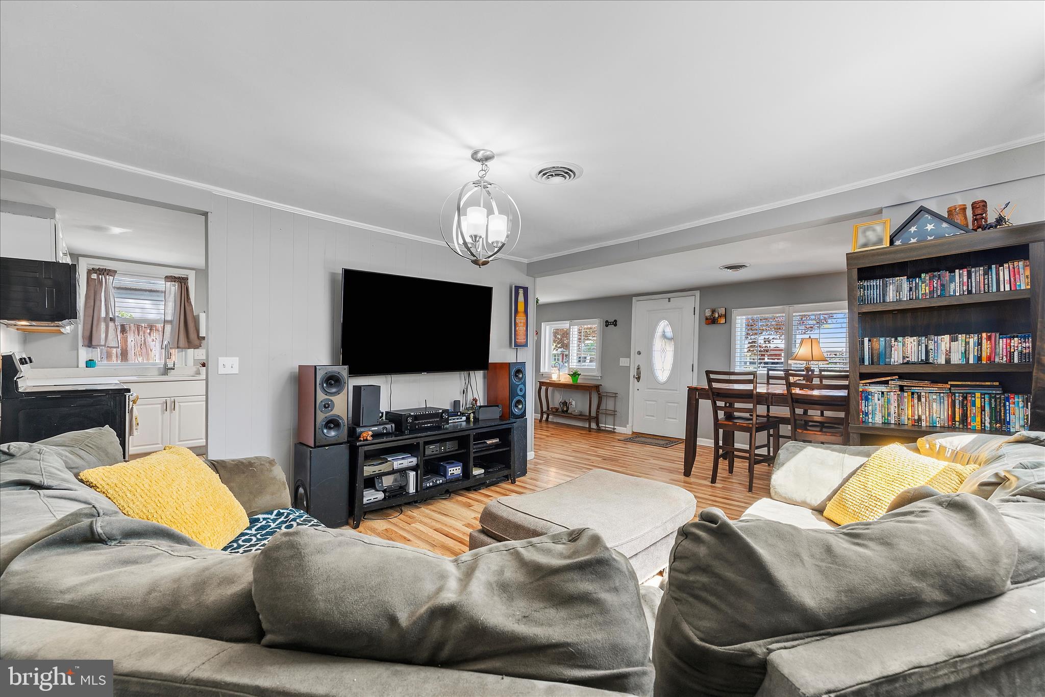 MANHATTAN BEACH - Residential
