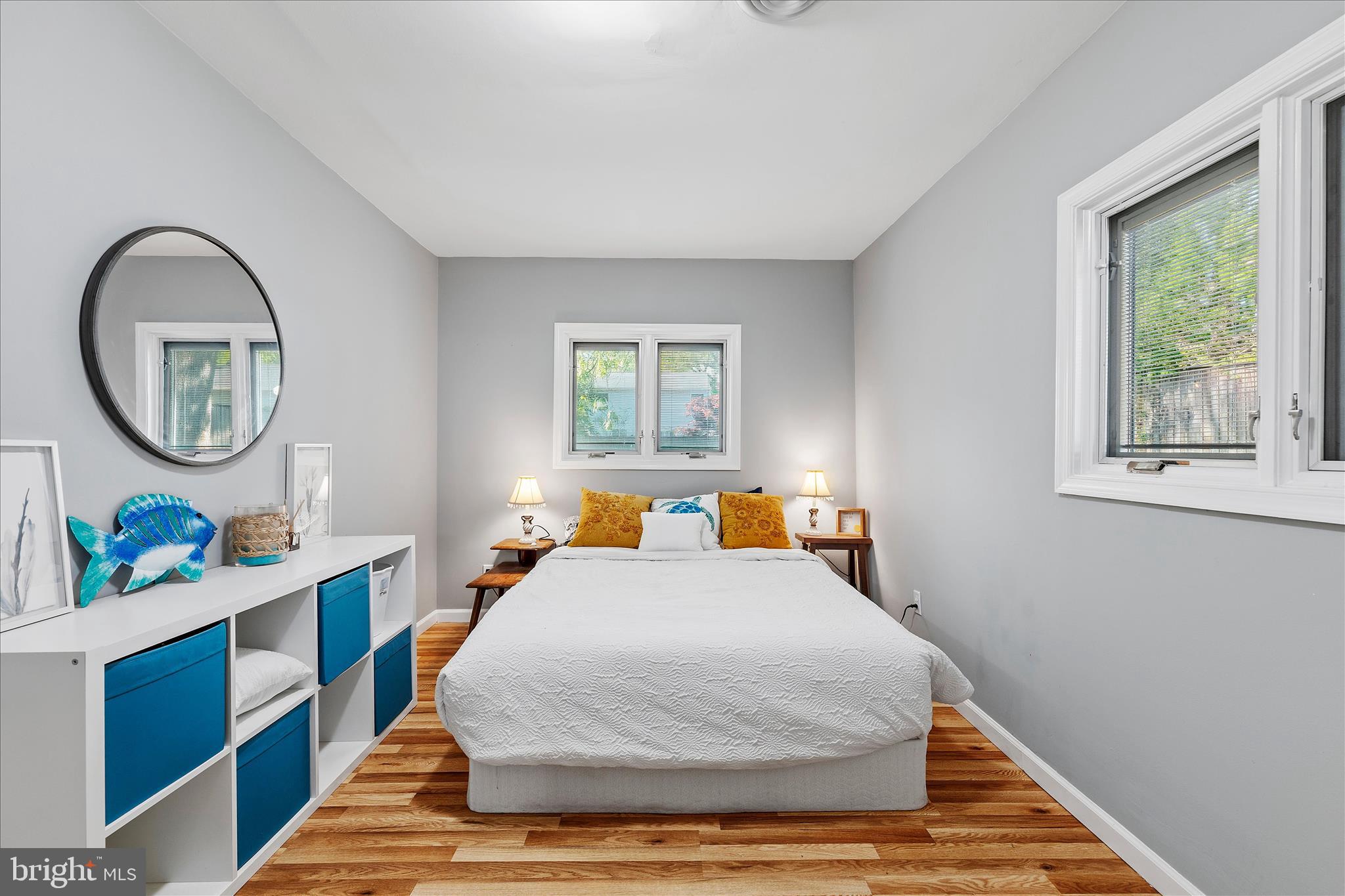 MANHATTAN BEACH - Residential