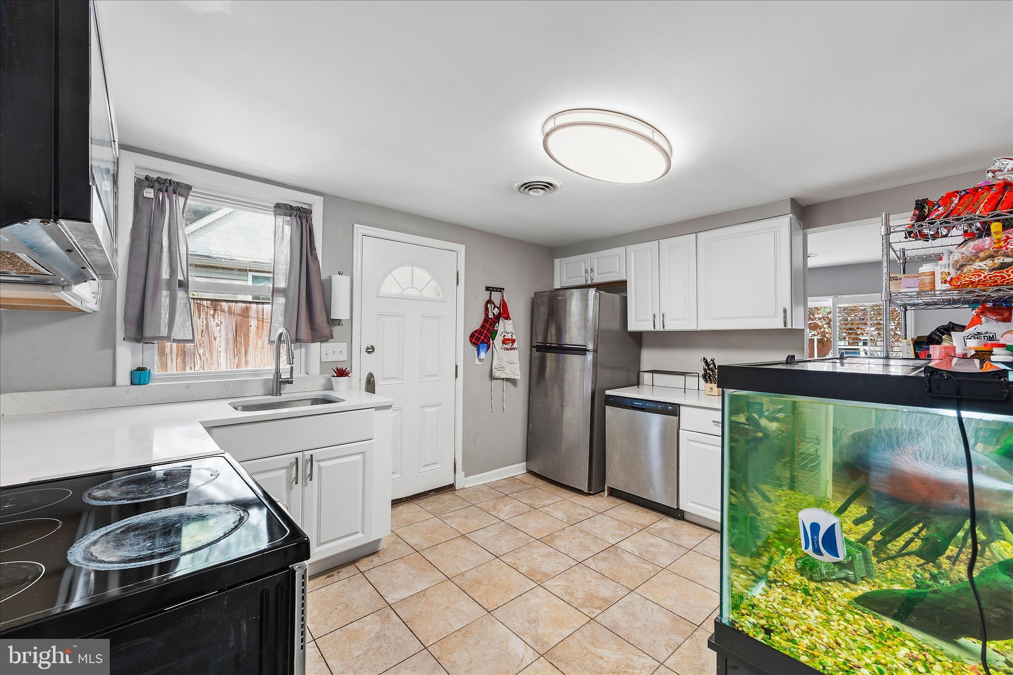 MANHATTAN BEACH - Residential