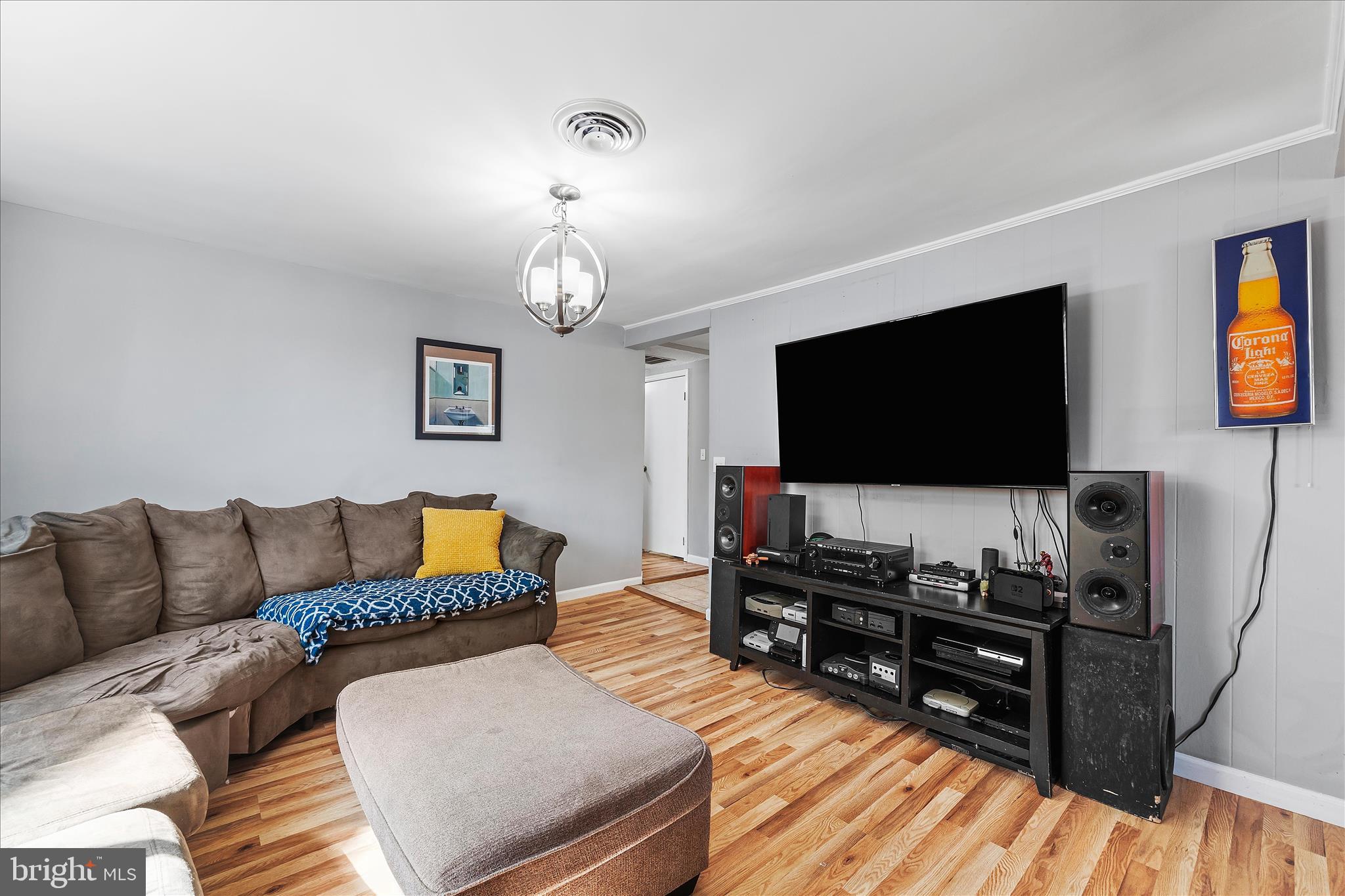 MANHATTAN BEACH - Residential