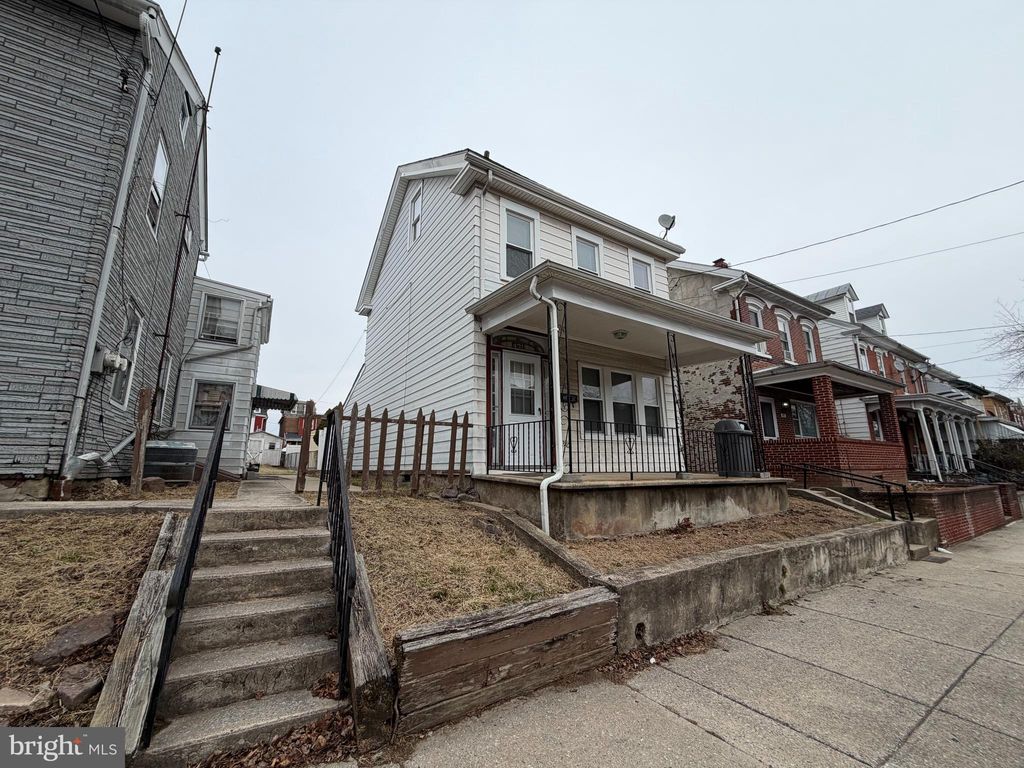 Photo of 431 Cherry Street, POTTSTOWN, PA 19464 (MLS # PAMC2164290)