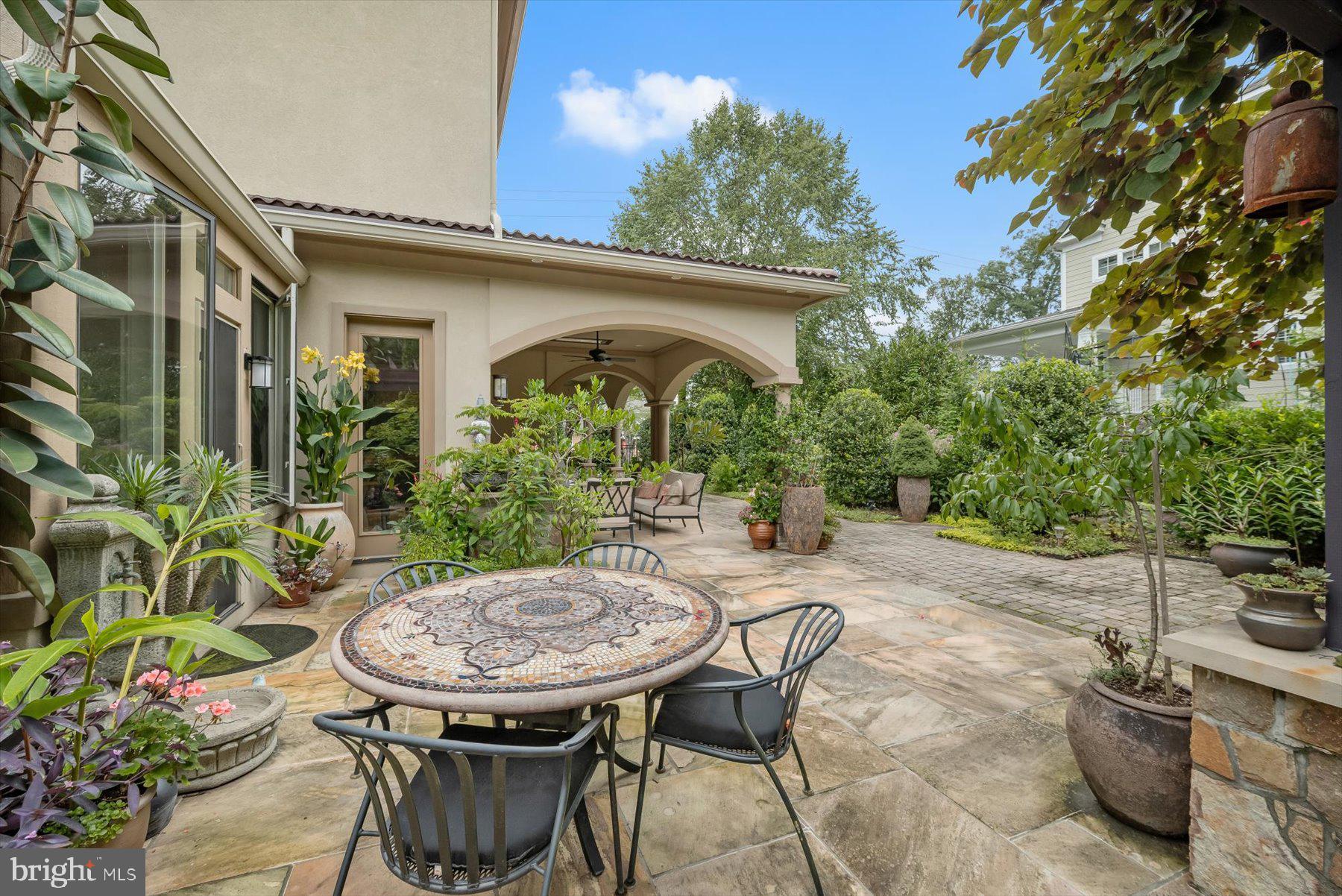 OAKWOOD KNOLLS - Residential