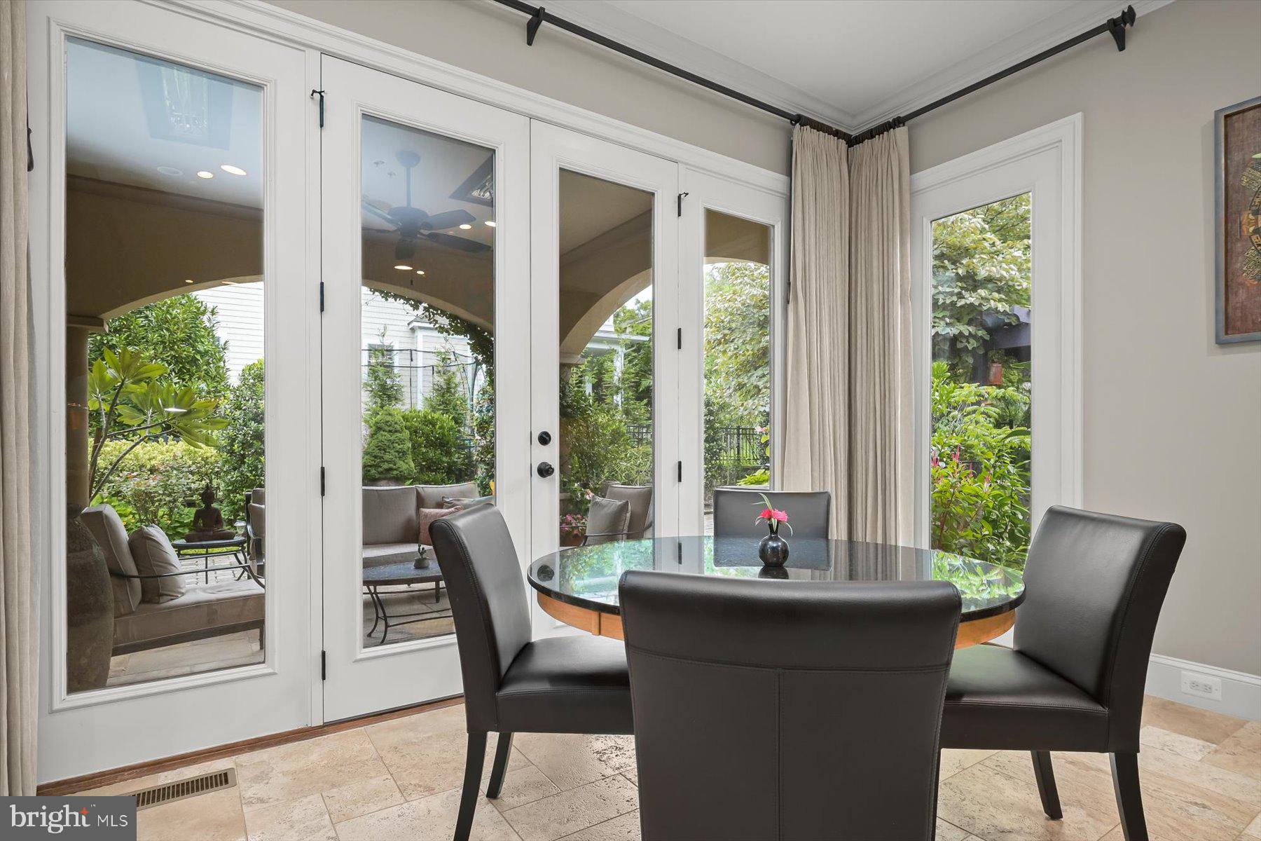 OAKWOOD KNOLLS - Residential