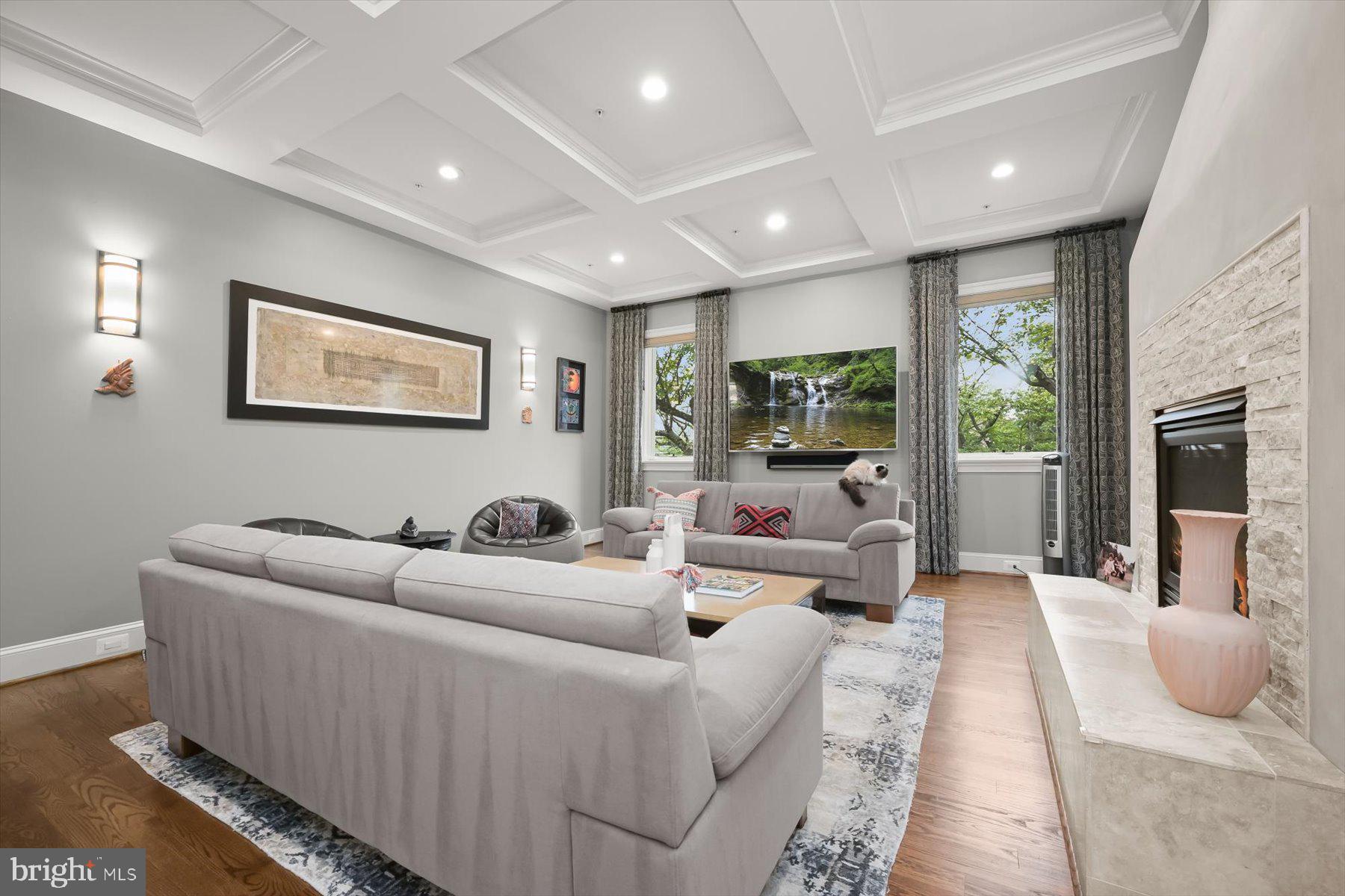 OAKWOOD KNOLLS - Residential