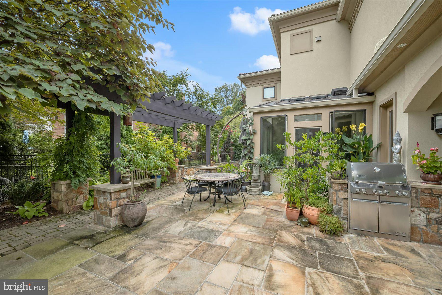 OAKWOOD KNOLLS - Residential