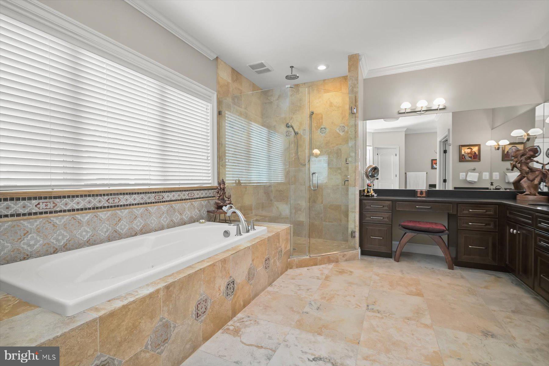 OAKWOOD KNOLLS - Residential