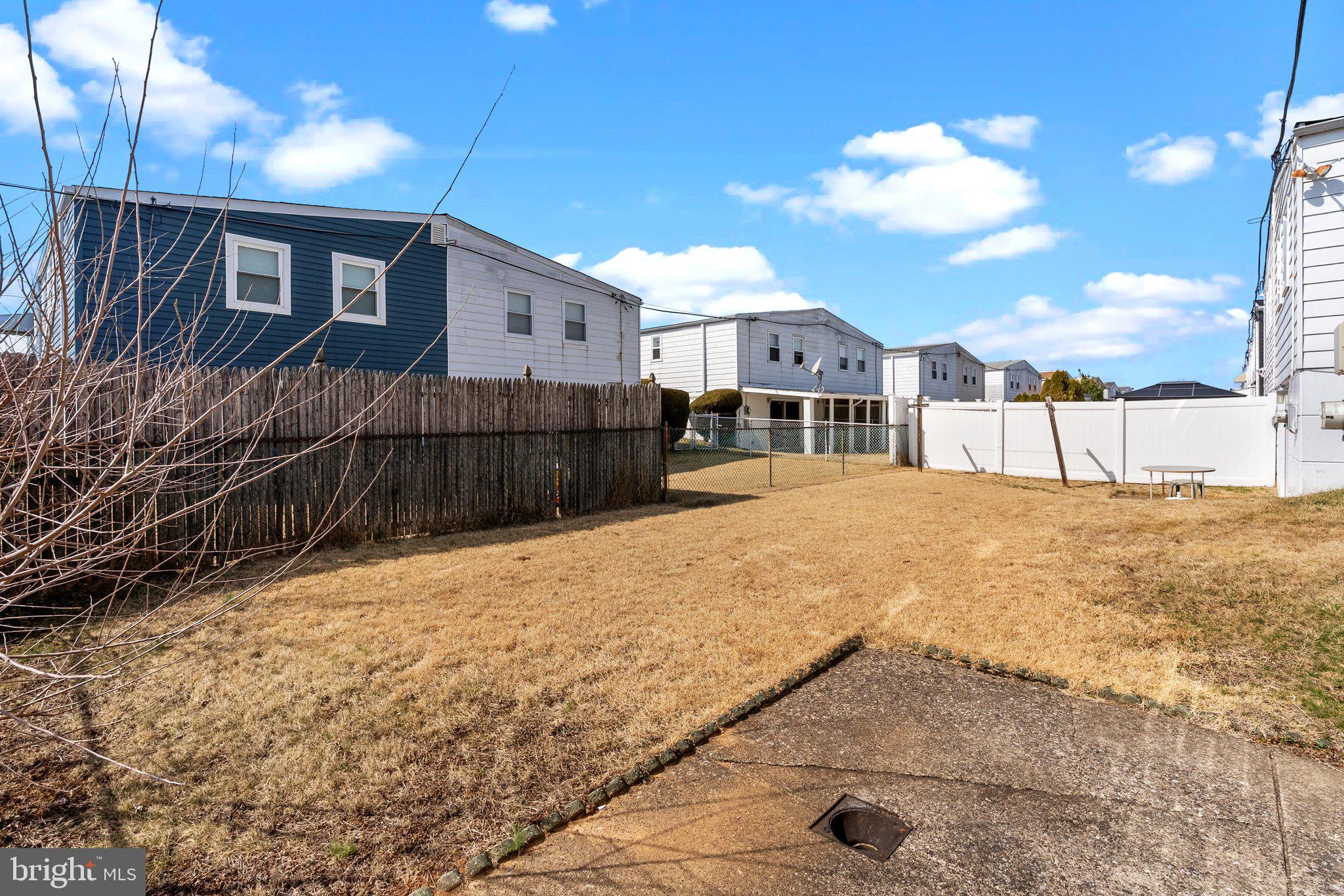 BUSTLETON - Residential