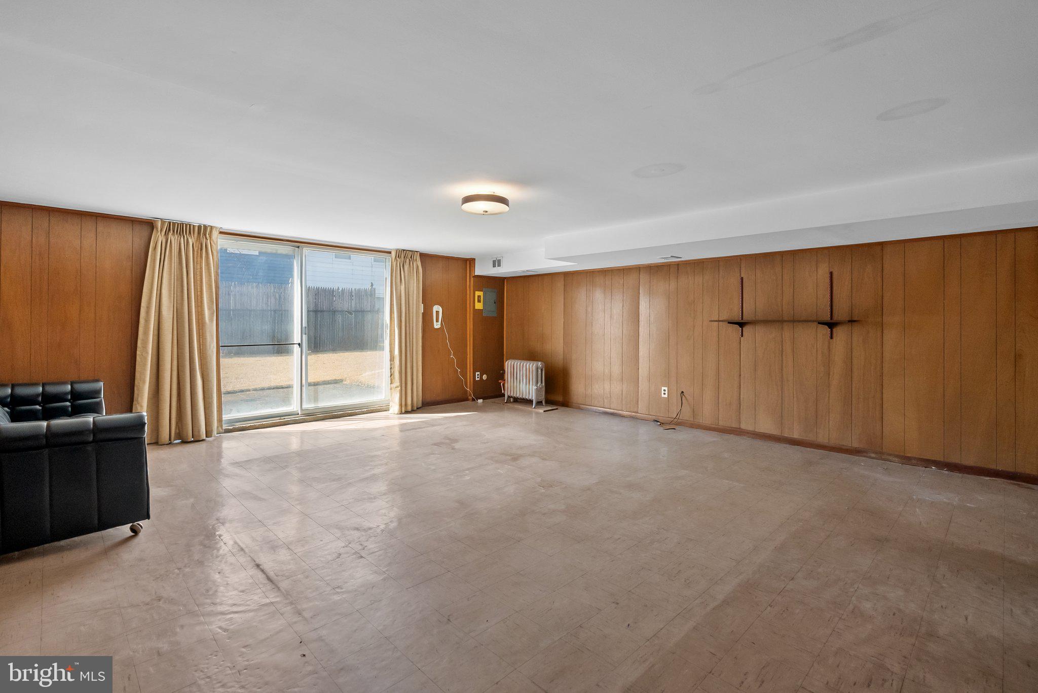 BUSTLETON - Residential