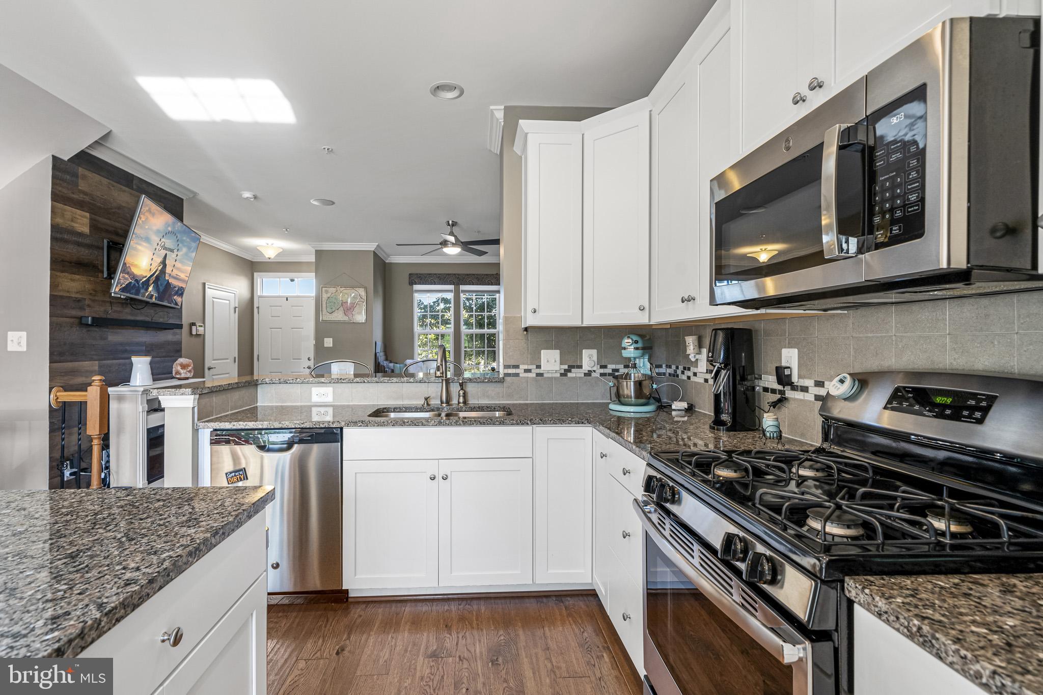 FIELDSIDE AT ST CHARLES - Residential