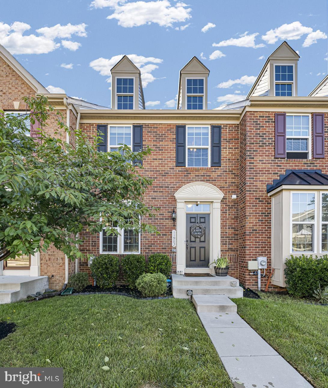 FIELDSIDE AT ST CHARLES - Residential