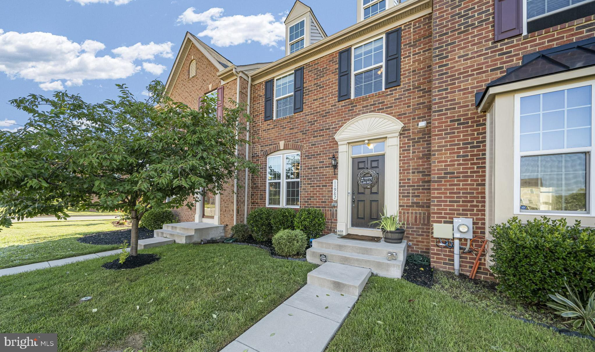 FIELDSIDE AT ST CHARLES - Residential