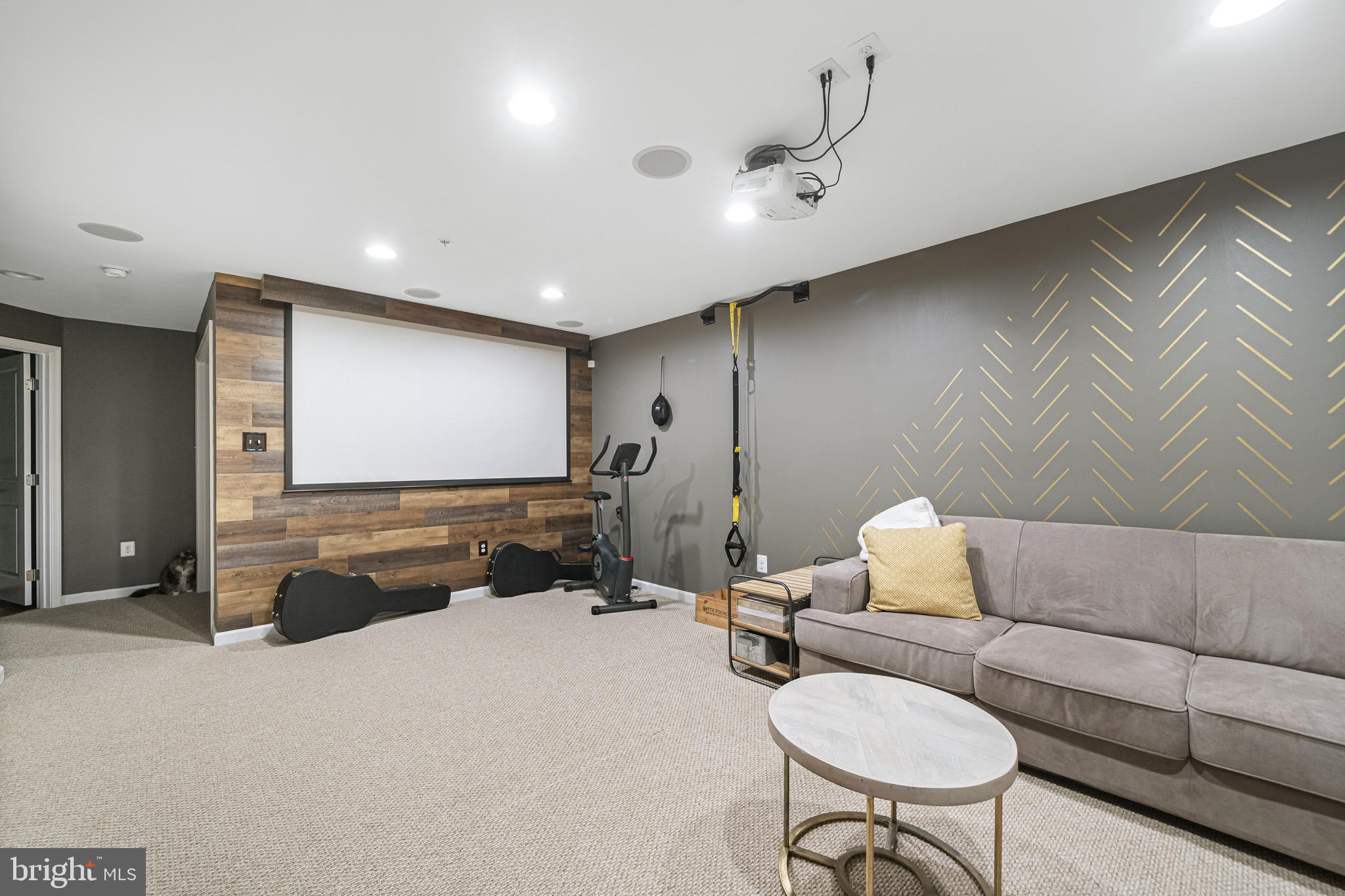 FIELDSIDE AT ST CHARLES - Residential