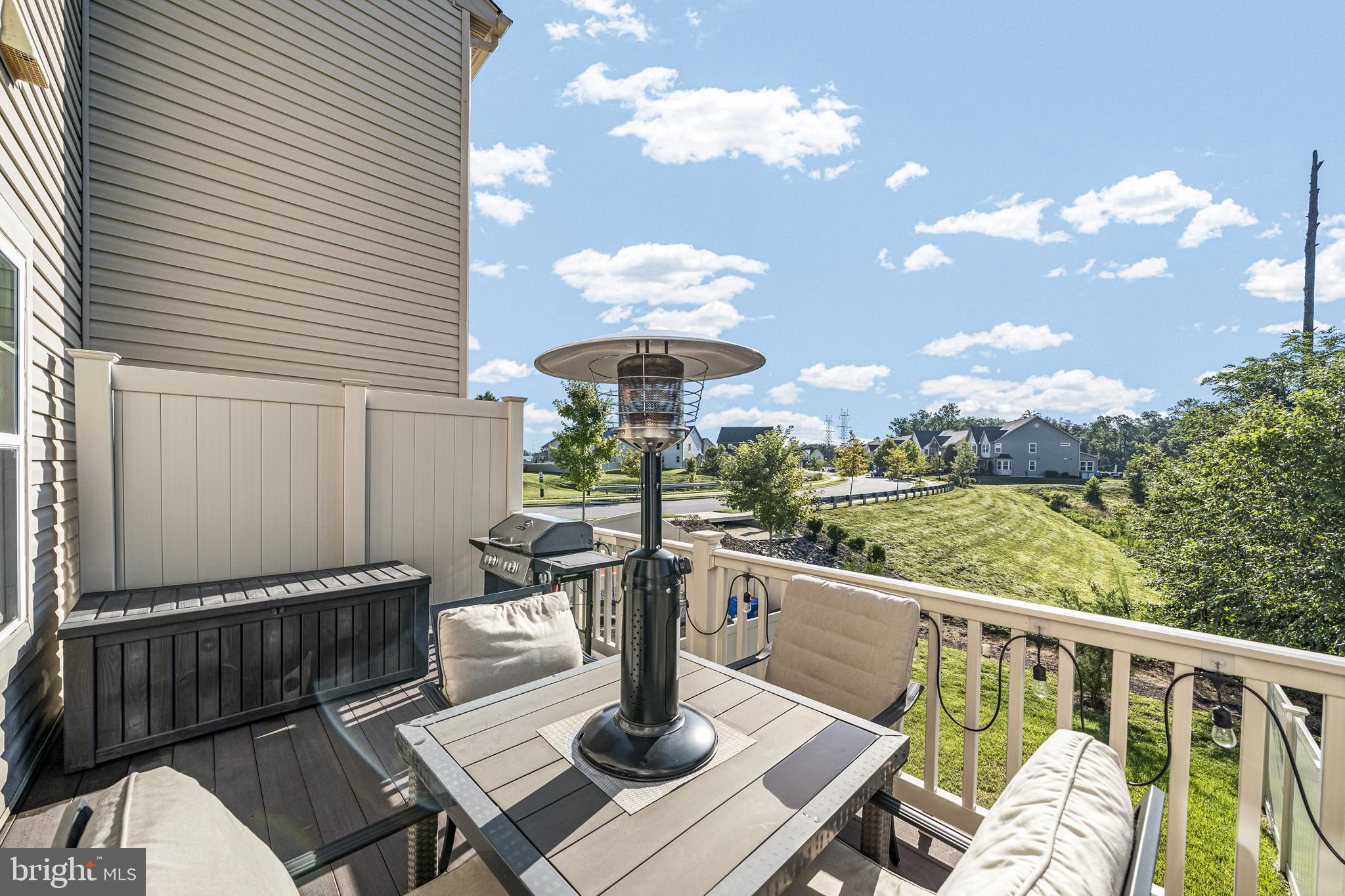 FIELDSIDE AT ST CHARLES - Residential