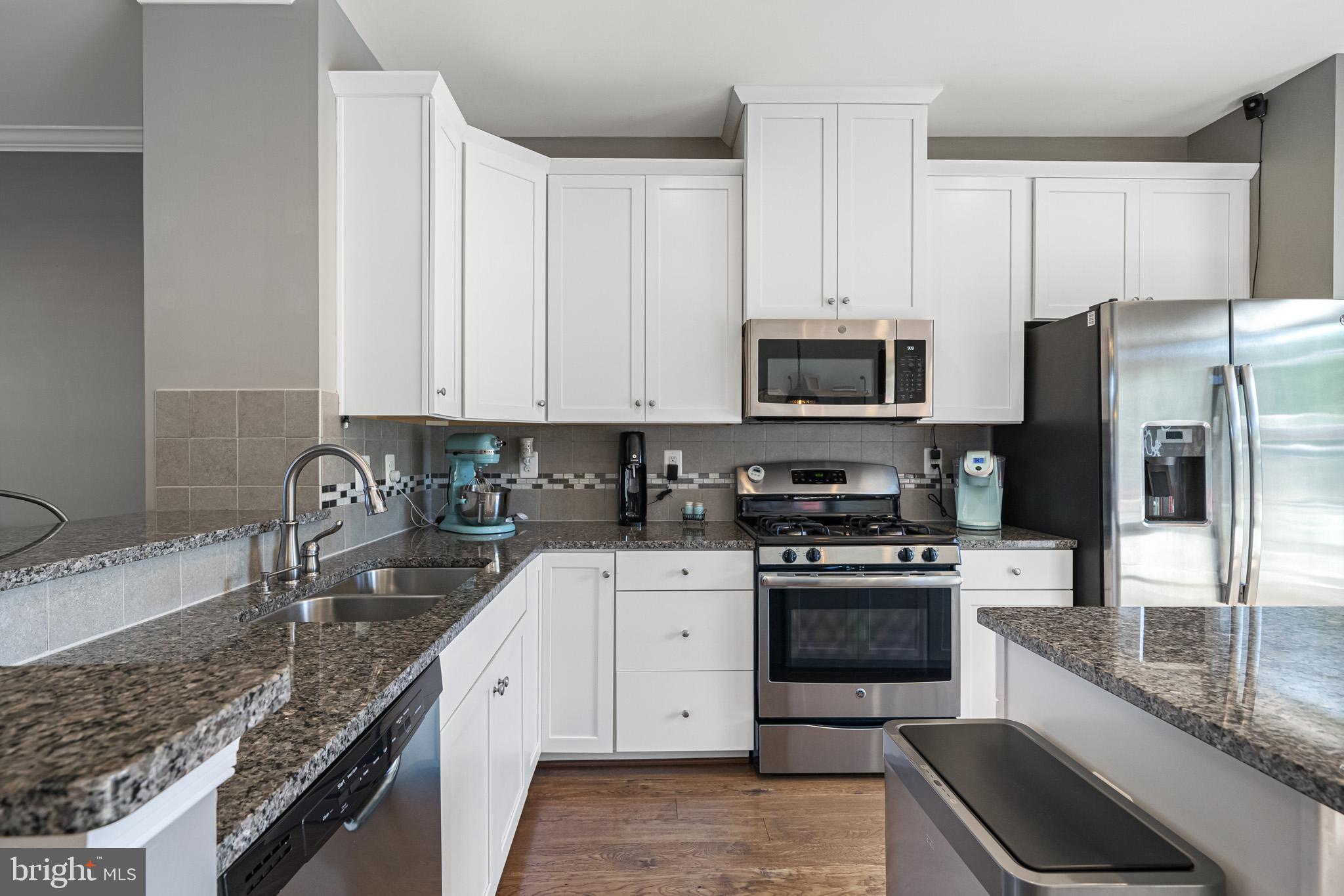 FIELDSIDE AT ST CHARLES - Residential