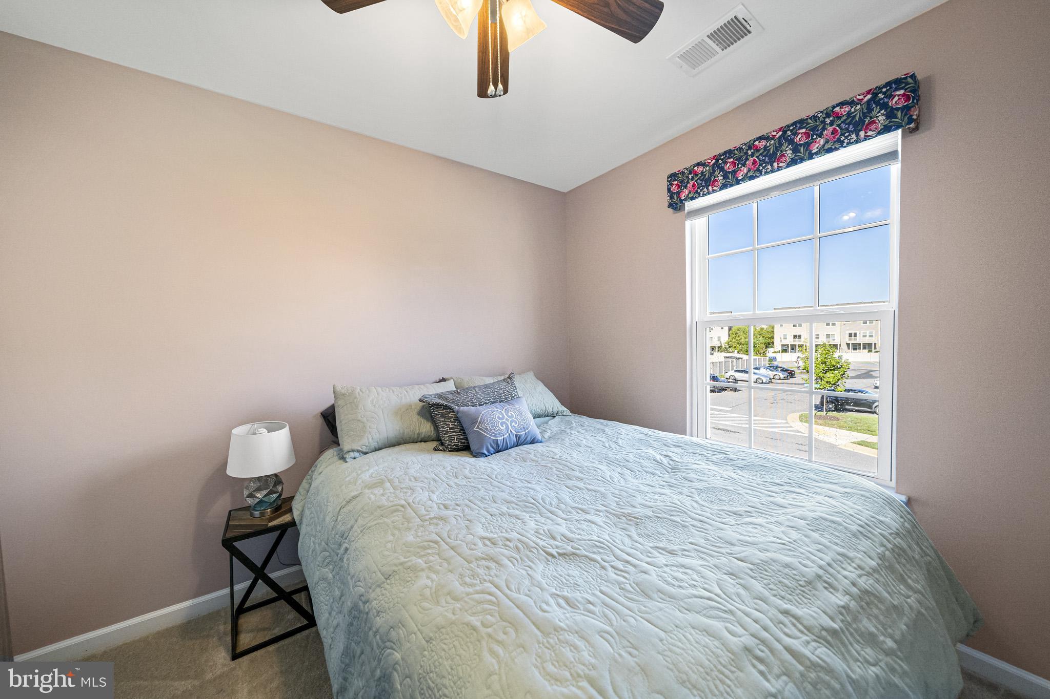 FIELDSIDE AT ST CHARLES - Residential