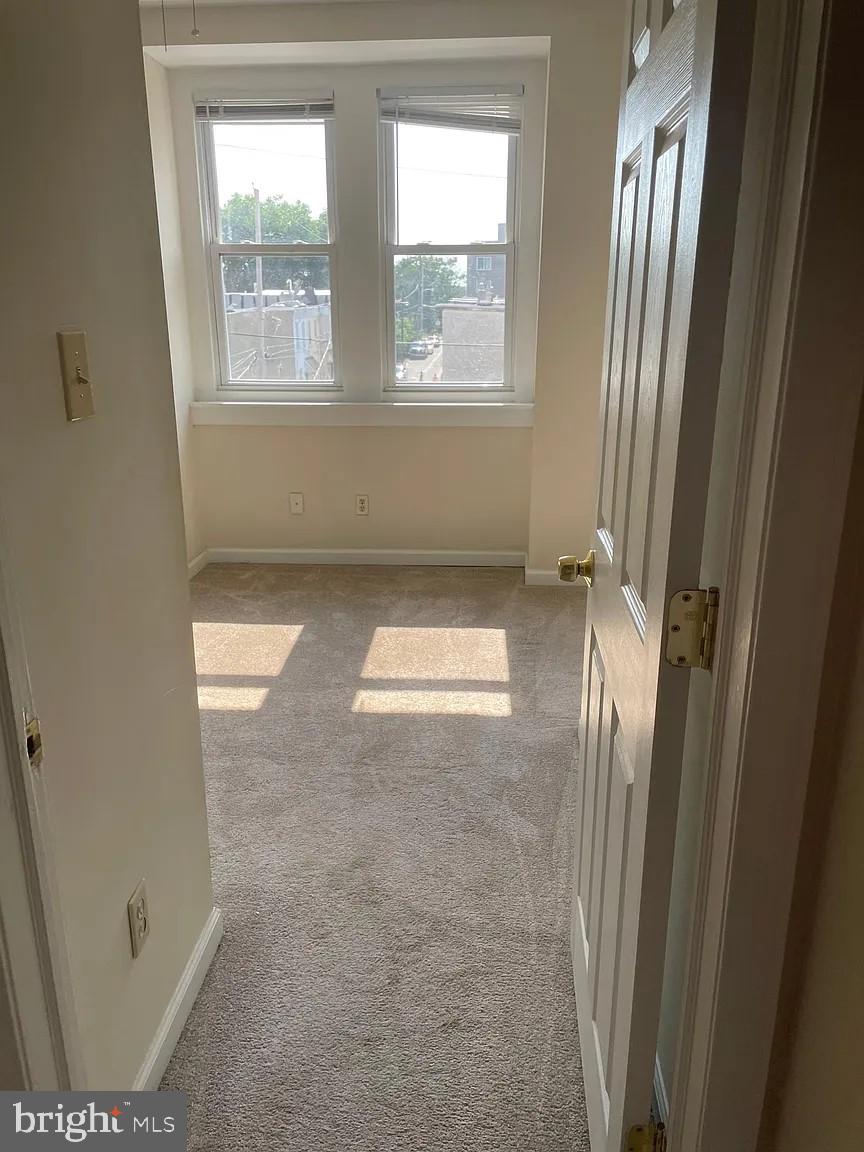 MANTUA - Residential Lease