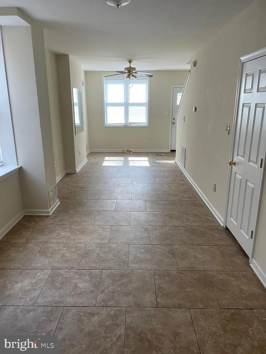 MANTUA - Residential Lease