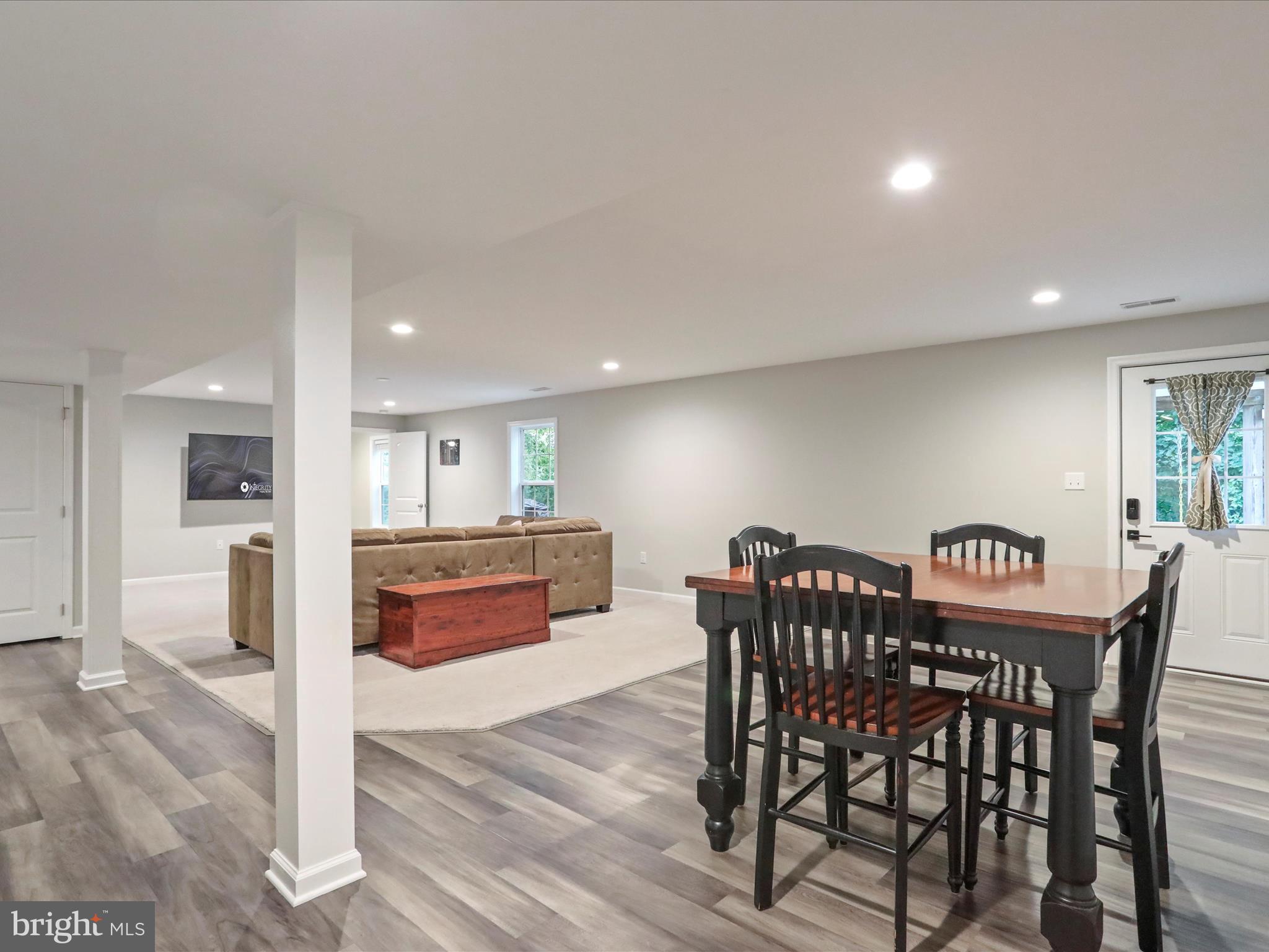 HICKORY RUN II - Residential