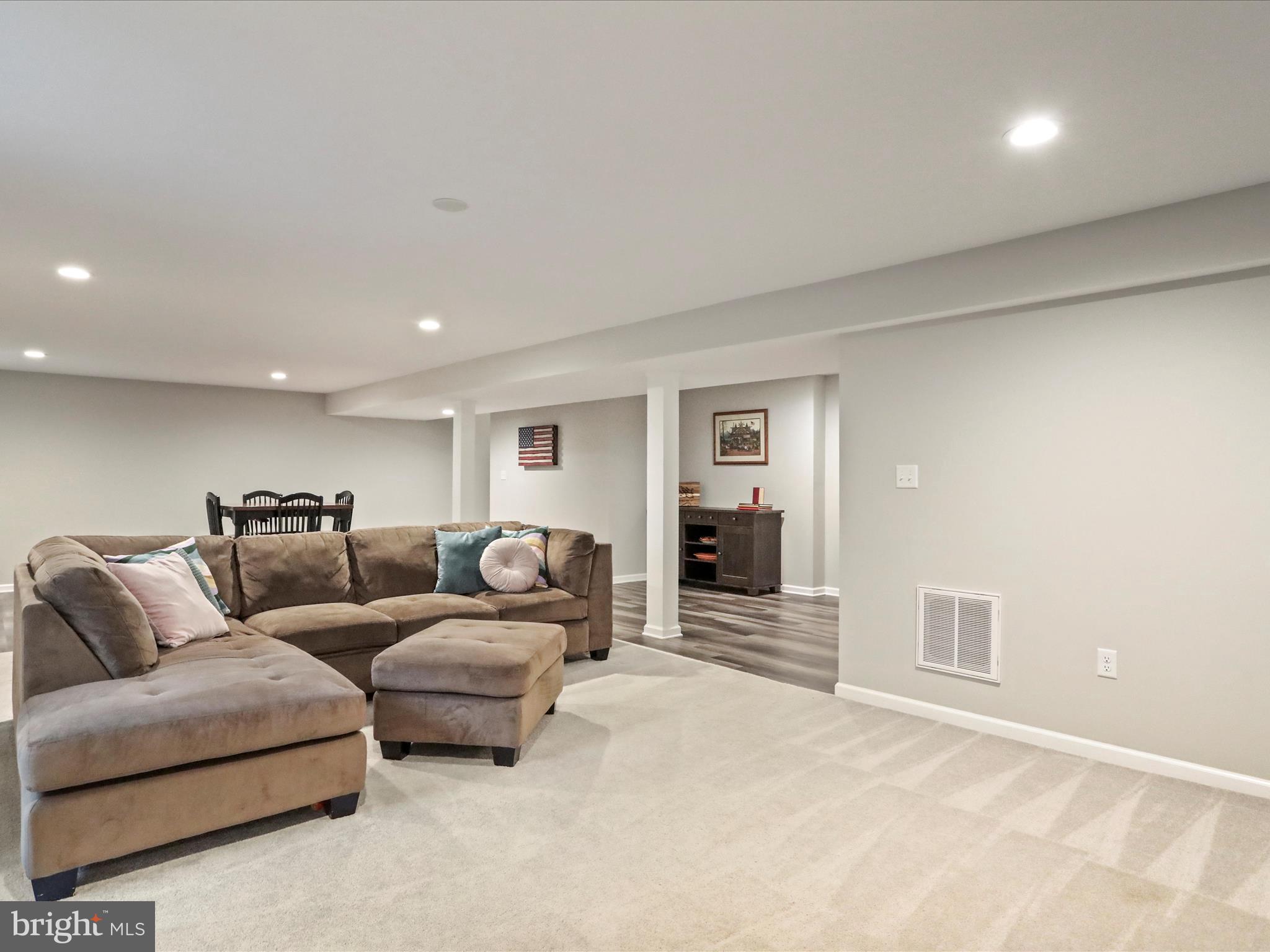 HICKORY RUN II - Residential