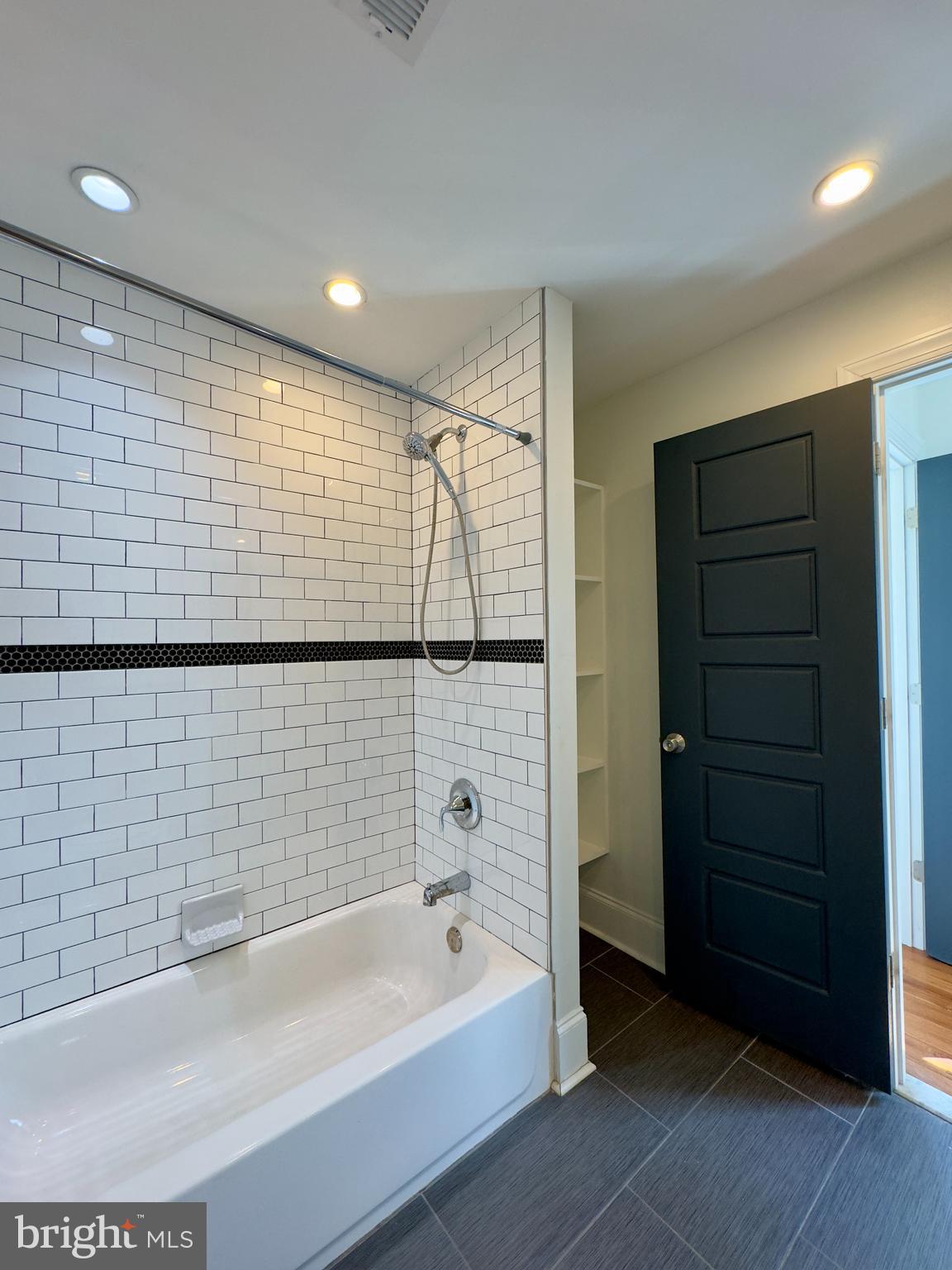 SOUTH BALTIMORE - Residential Lease