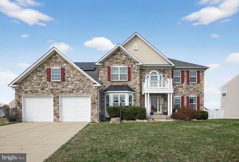 Homes For Sale - 7406 White Plains Lane<br/> BRANDYWINE, MD 20613