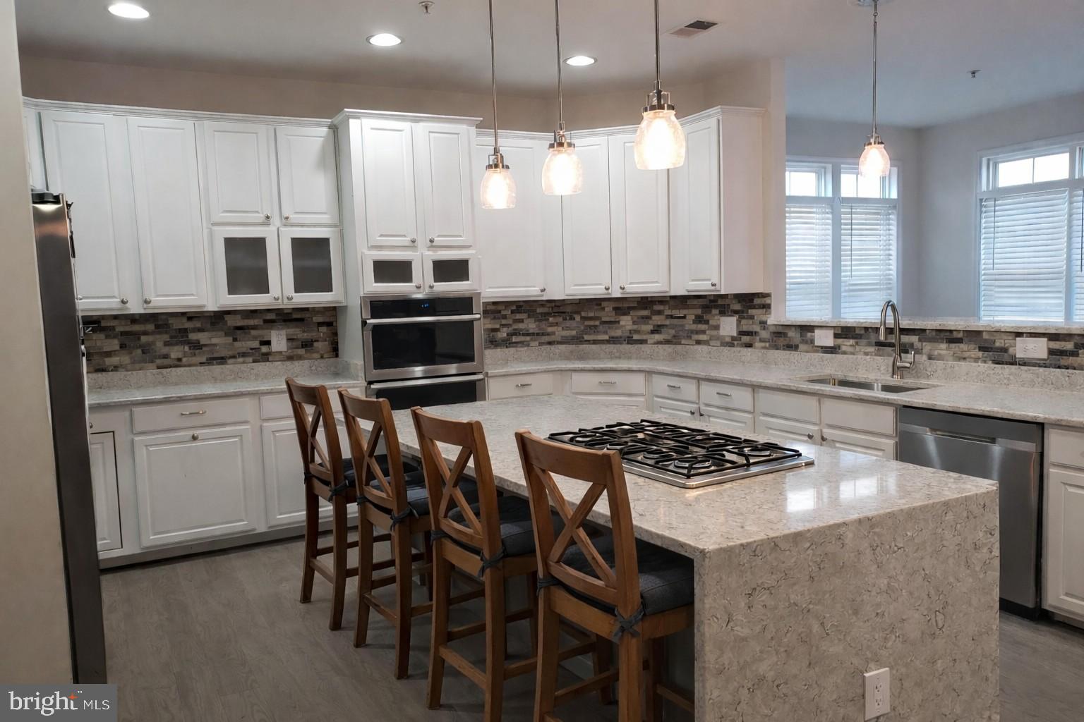 7406 WHITE PLAINS LANE