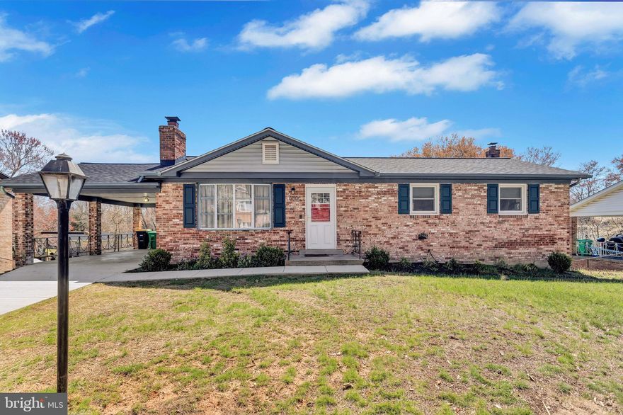 Located in the tranquil district of Clinton, MD, this welcoming single family home offers comfortable living for all. Spread across 2250 square feet, boasting 3 sizable bedrooms and 3 full bathrooms, this home encapsulates functionality and charm in equal measure. 

The key features of the property are its spacious open layout that provides a breath of fresh air, coupled with large windows that usher in an abundance of natural light. The hardwood flooring, coupled with pendant lighting, infuses a touch of grace and elegance into the home. 

There are several notable amenities with the property, including a dedicated parking spot to ensure your vehicle is always comfortably housed. Additionally, the home includes a garbage disposal and a laundry hook up, making everyday routines hassle-free and convenient.

This property is conveniently located, making your commutes seamless with MedStar Southern Maryland Hospital Center 10 minutes away, and Avalon and Mattaponi Elementary Schools within a 20 minute drive. With this family home, convenience is redefined!  

So what are you waiting for? Make this house your home and enjoy living amidst convenience and class, all in one neat package!

Rent spree  for application. Contact us for Link or ask your agent!!