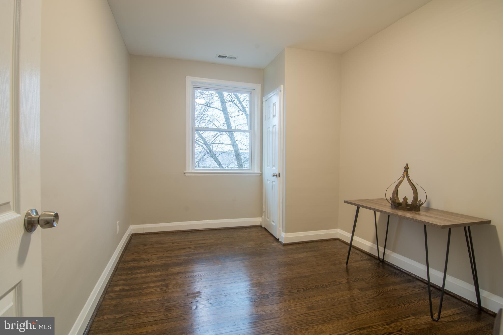 LITTLE FLOWER - Residential