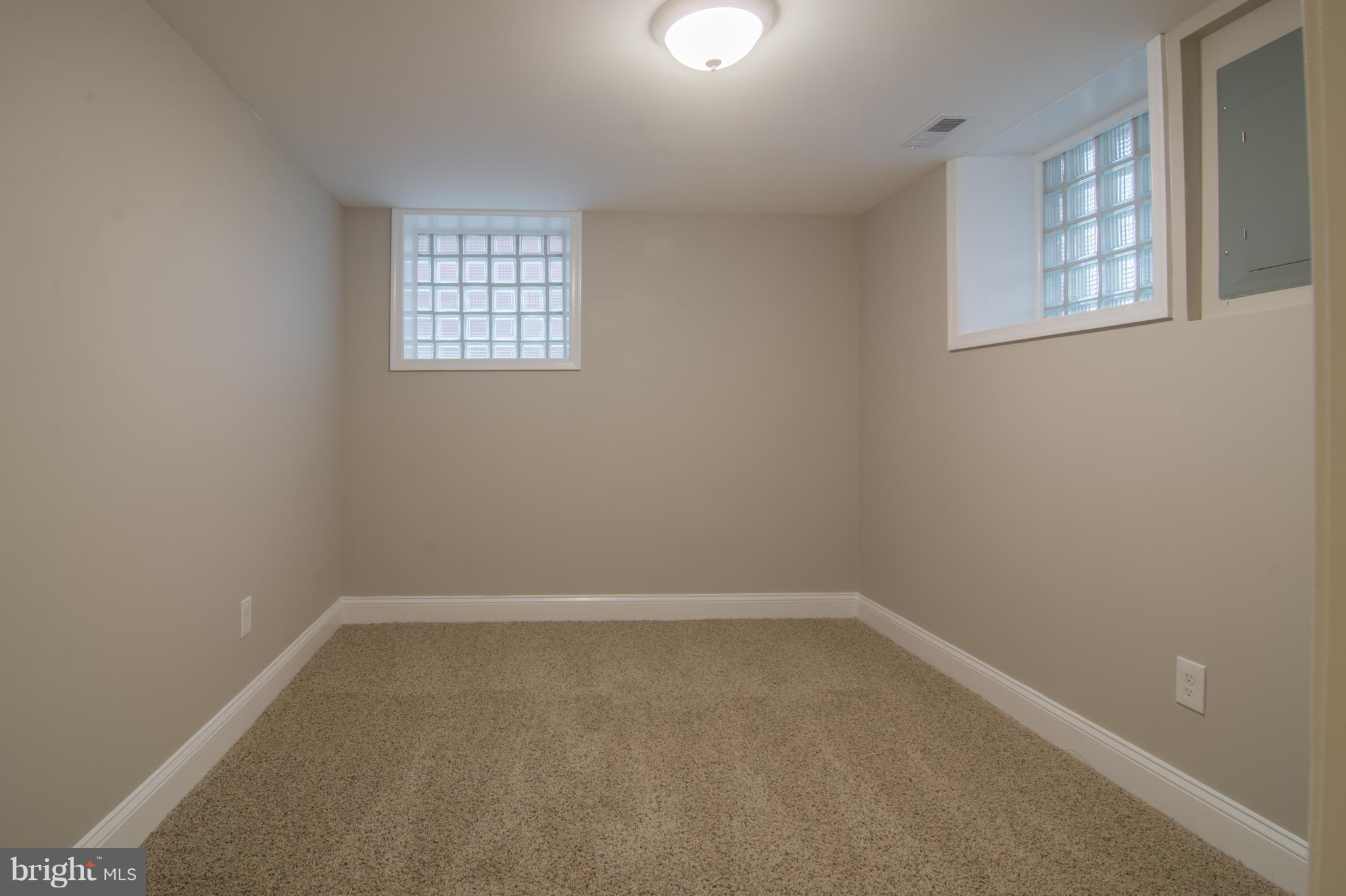 LITTLE FLOWER - Residential