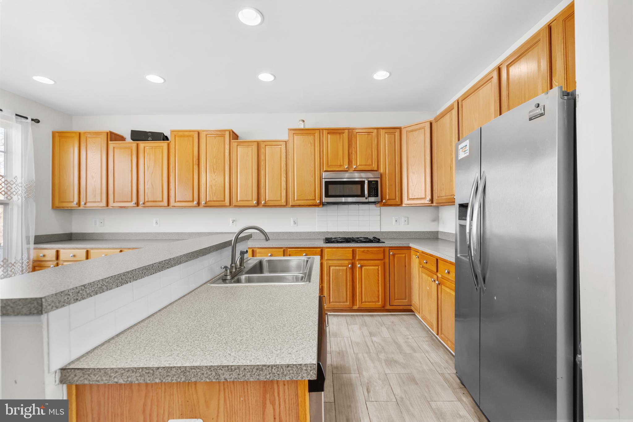 LORTON STATION SOUTH - Residential