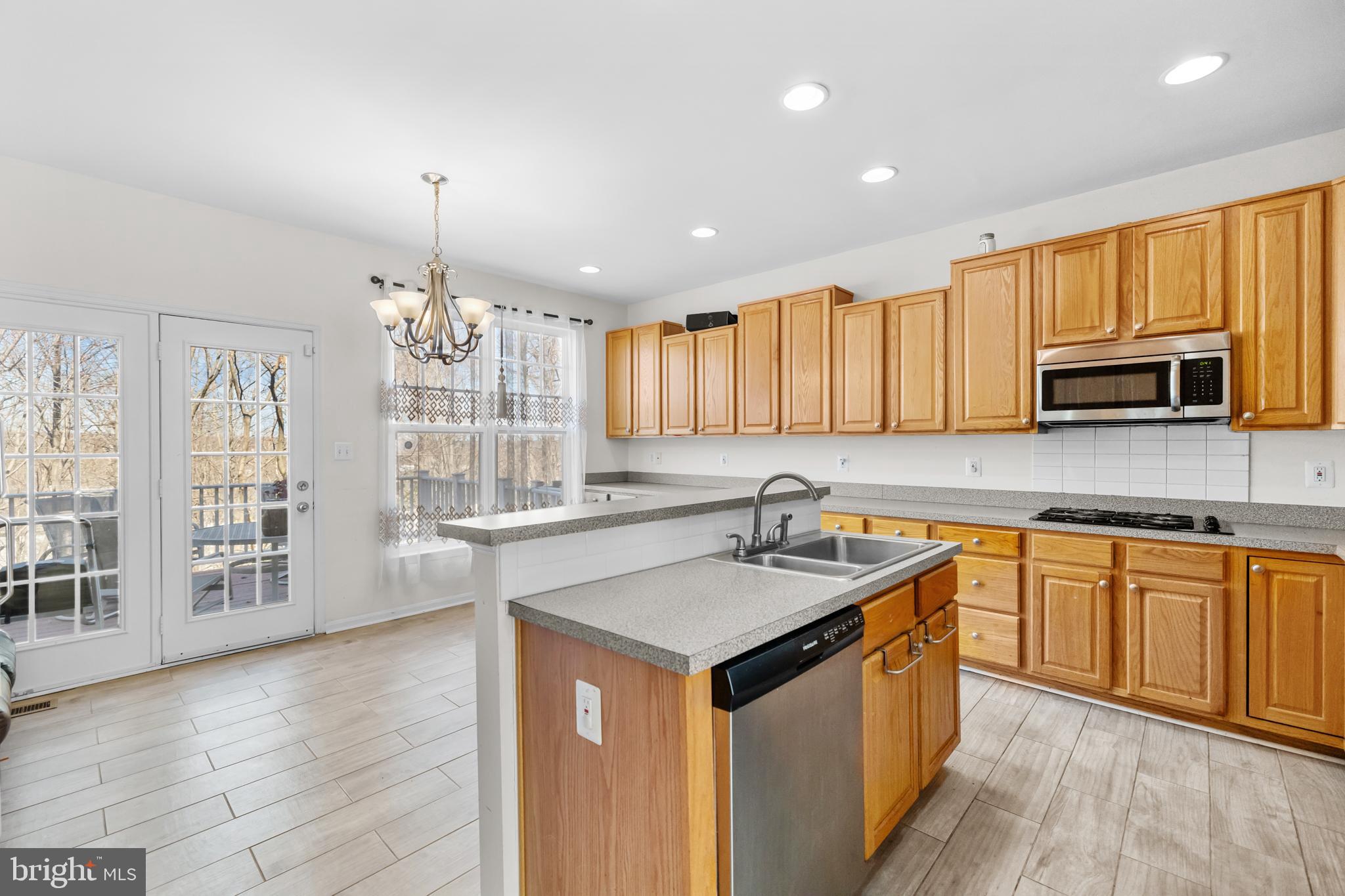 LORTON STATION SOUTH - Residential