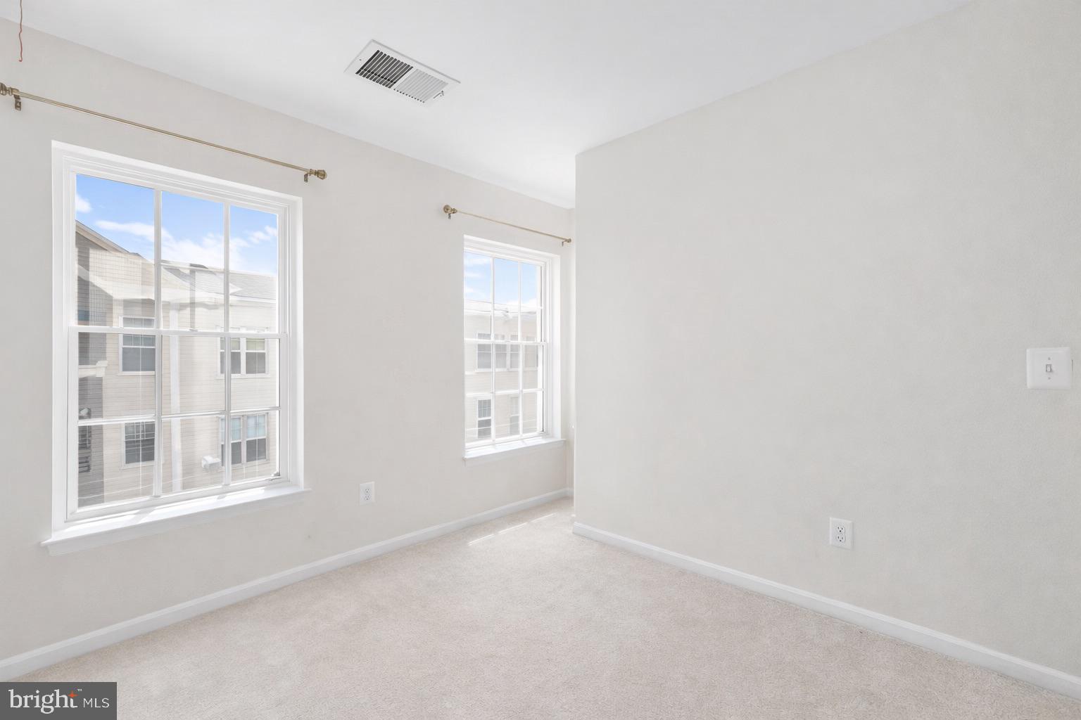 LORTON STATION SOUTH - Residential