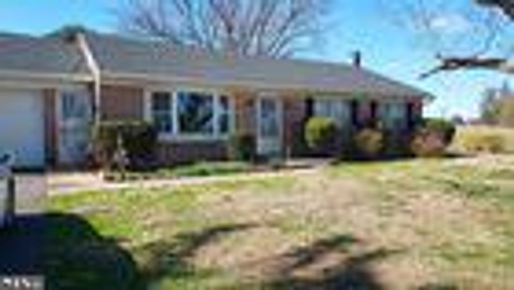 Photo of 620 Strasburg Pike, LANCASTER, PA 17602 (MLS # PALA2070394)
