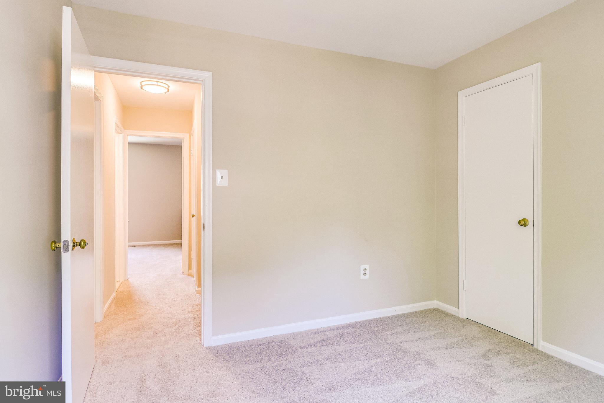 BURKE CENTRE - Residential