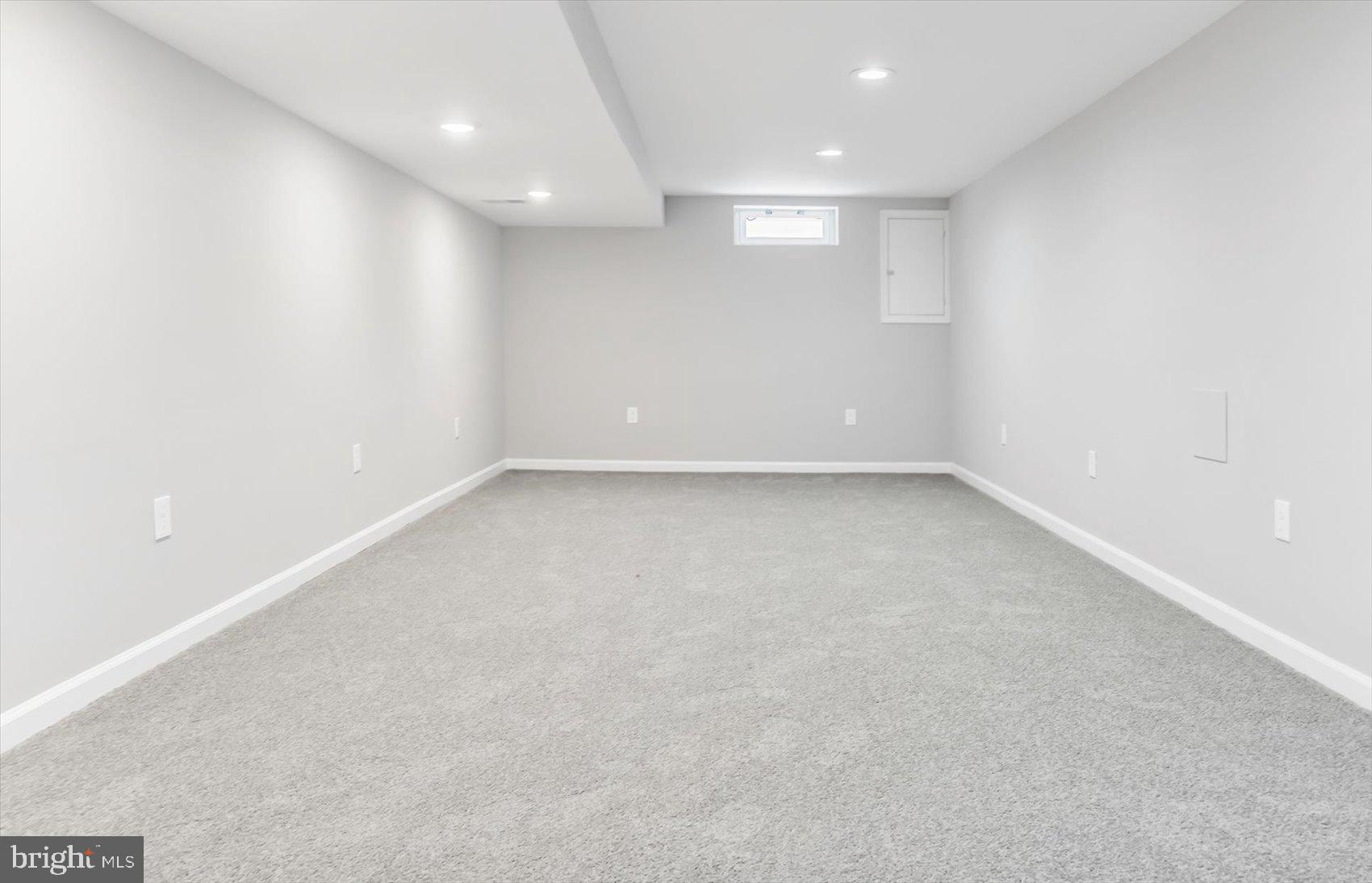 WOODLAWN HEIGHTS - Residential