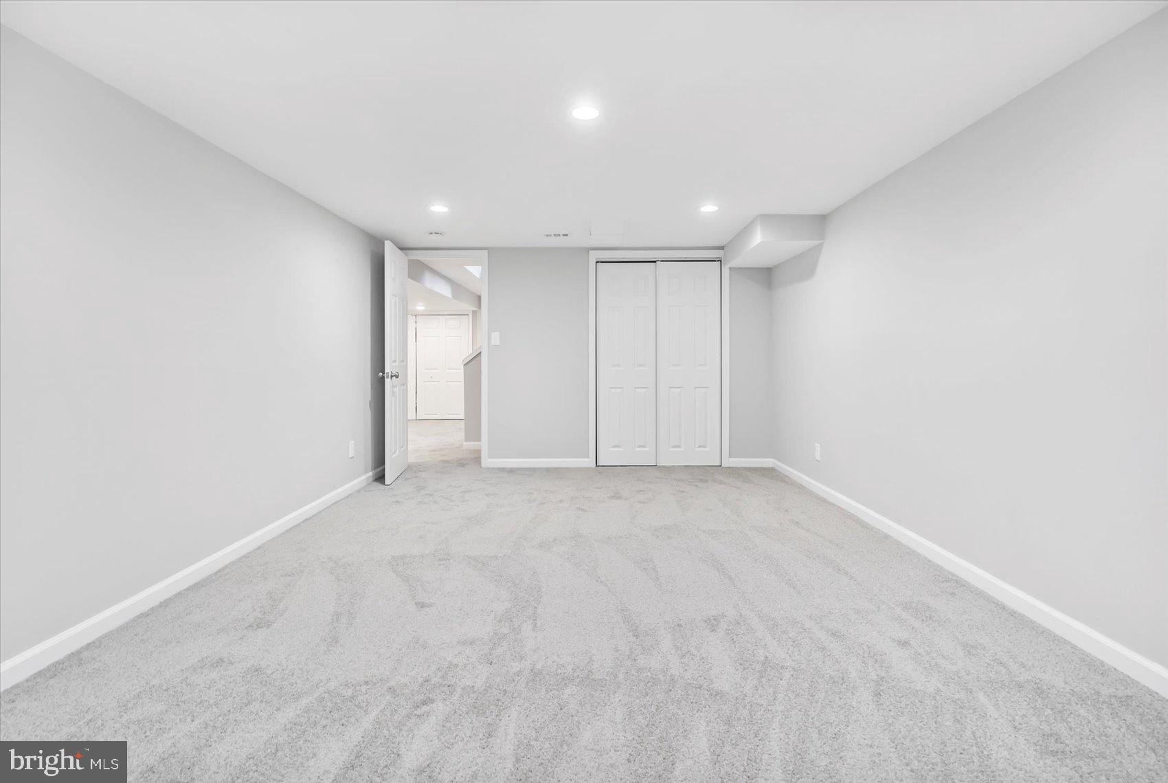 WOODLAWN HEIGHTS - Residential