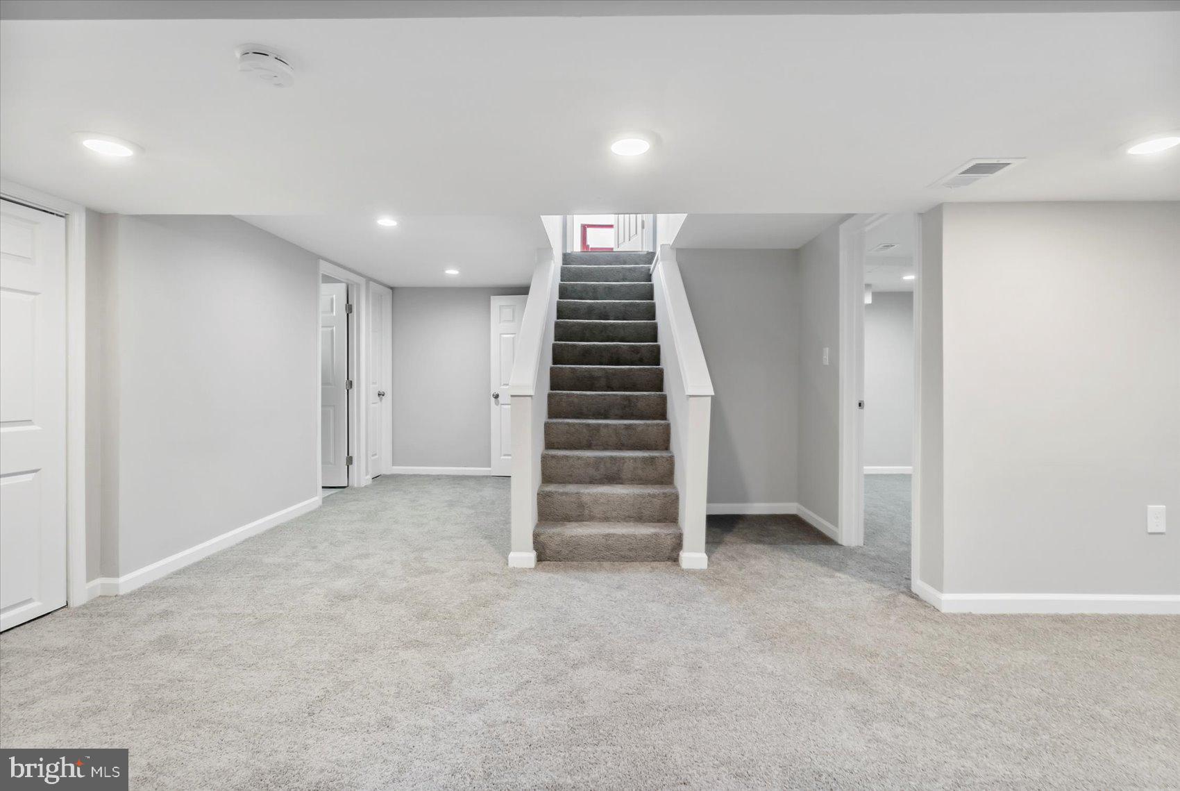 WOODLAWN HEIGHTS - Residential