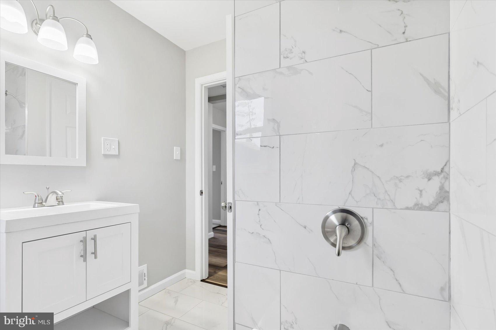 WOODLAWN HEIGHTS - Residential