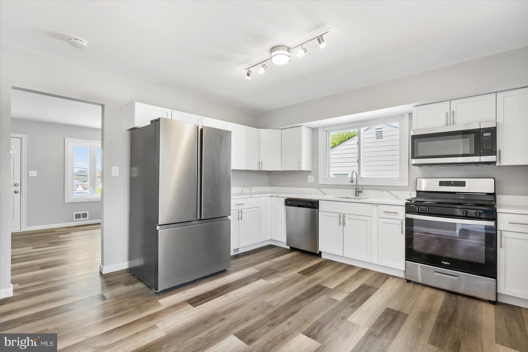 WOODLAWN HEIGHTS - Residential