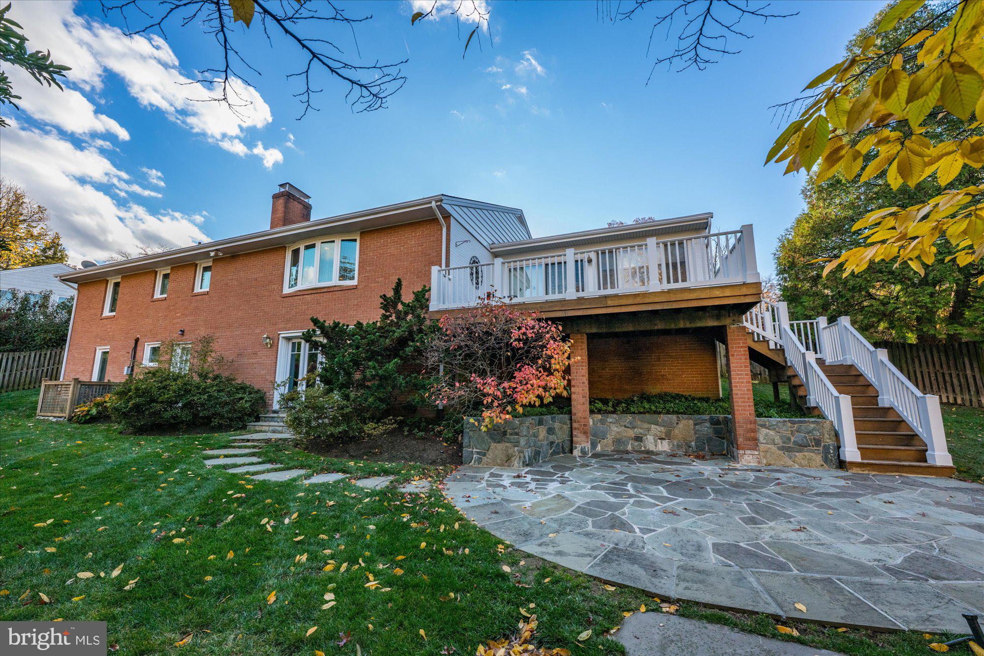 COUNTRY CLUB HILLS - Residential