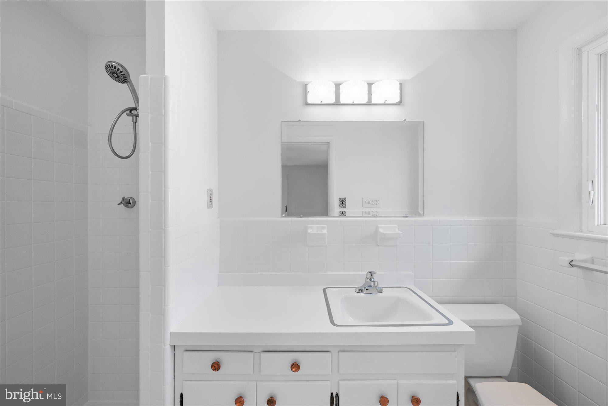 COUNTRY CLUB HILLS - Residential