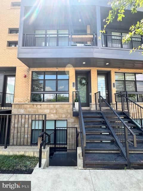 1110 SOUTH HIGHLAND STREET 3 ARLINGTON VA 22204